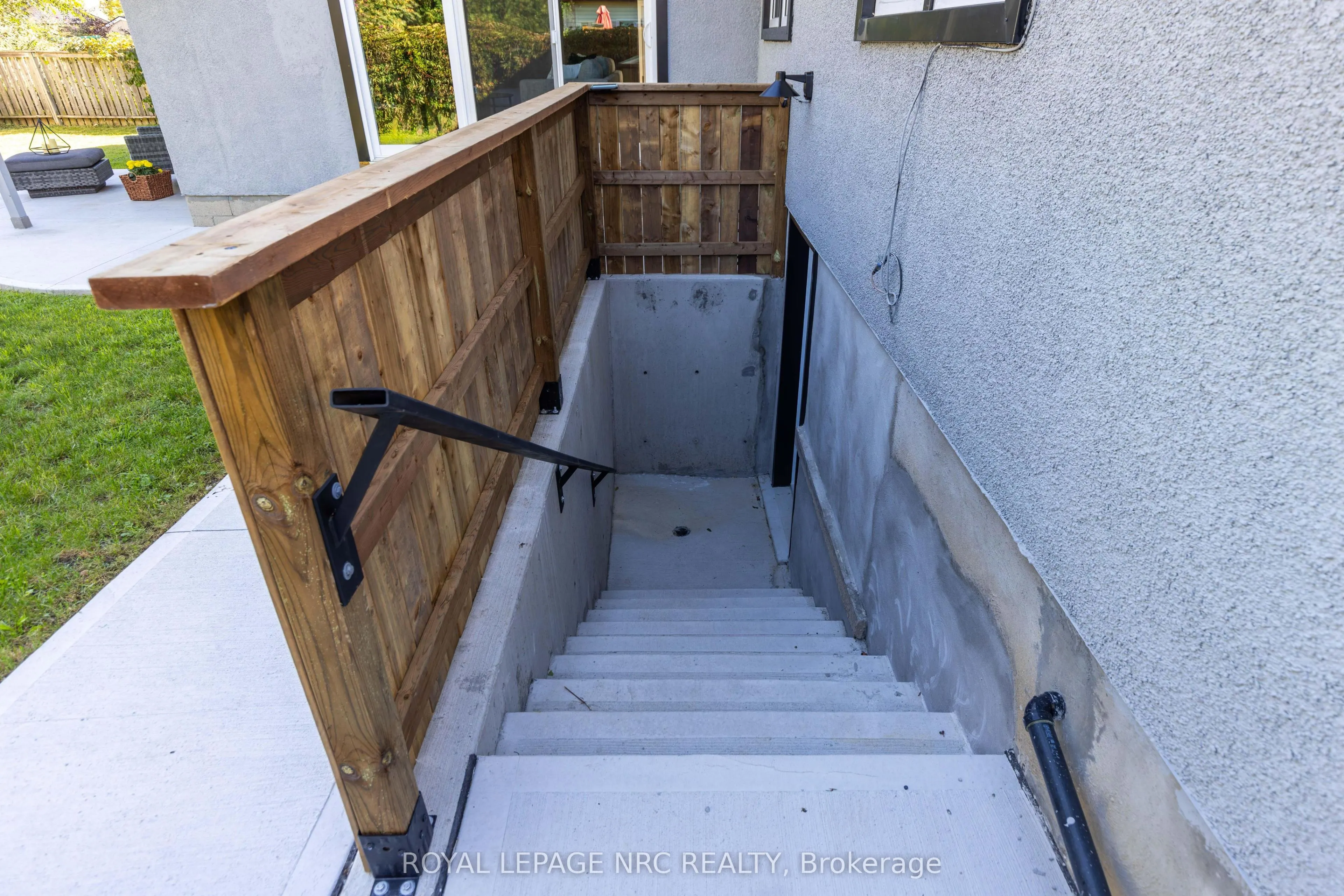 21 Silverdale Drive