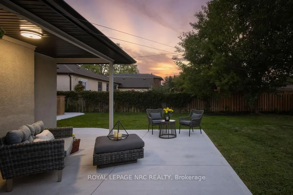 21 Silverdale Drive