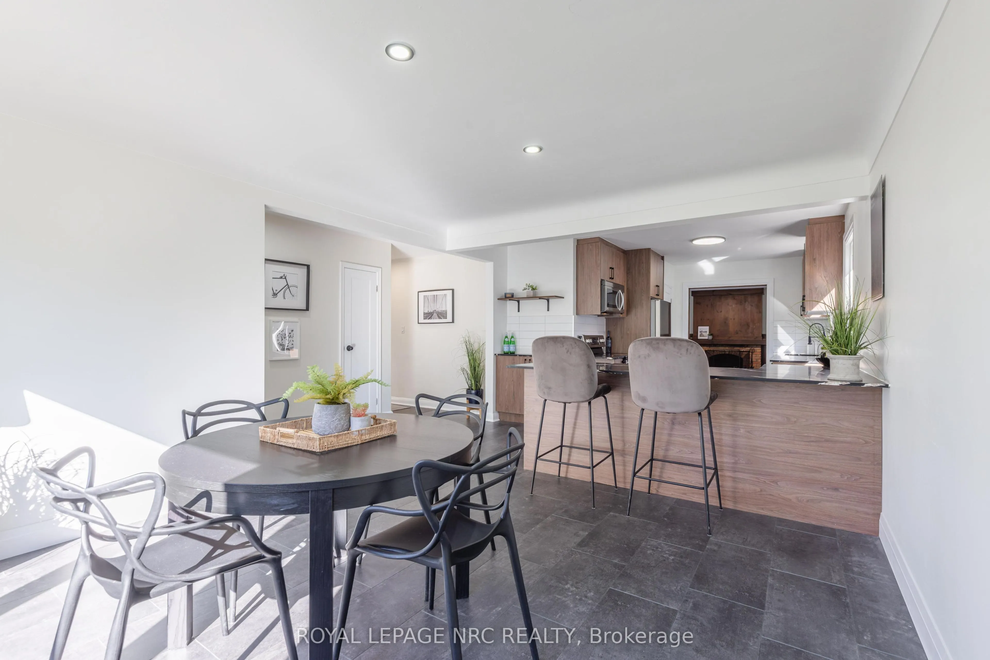 21 Silverdale Drive