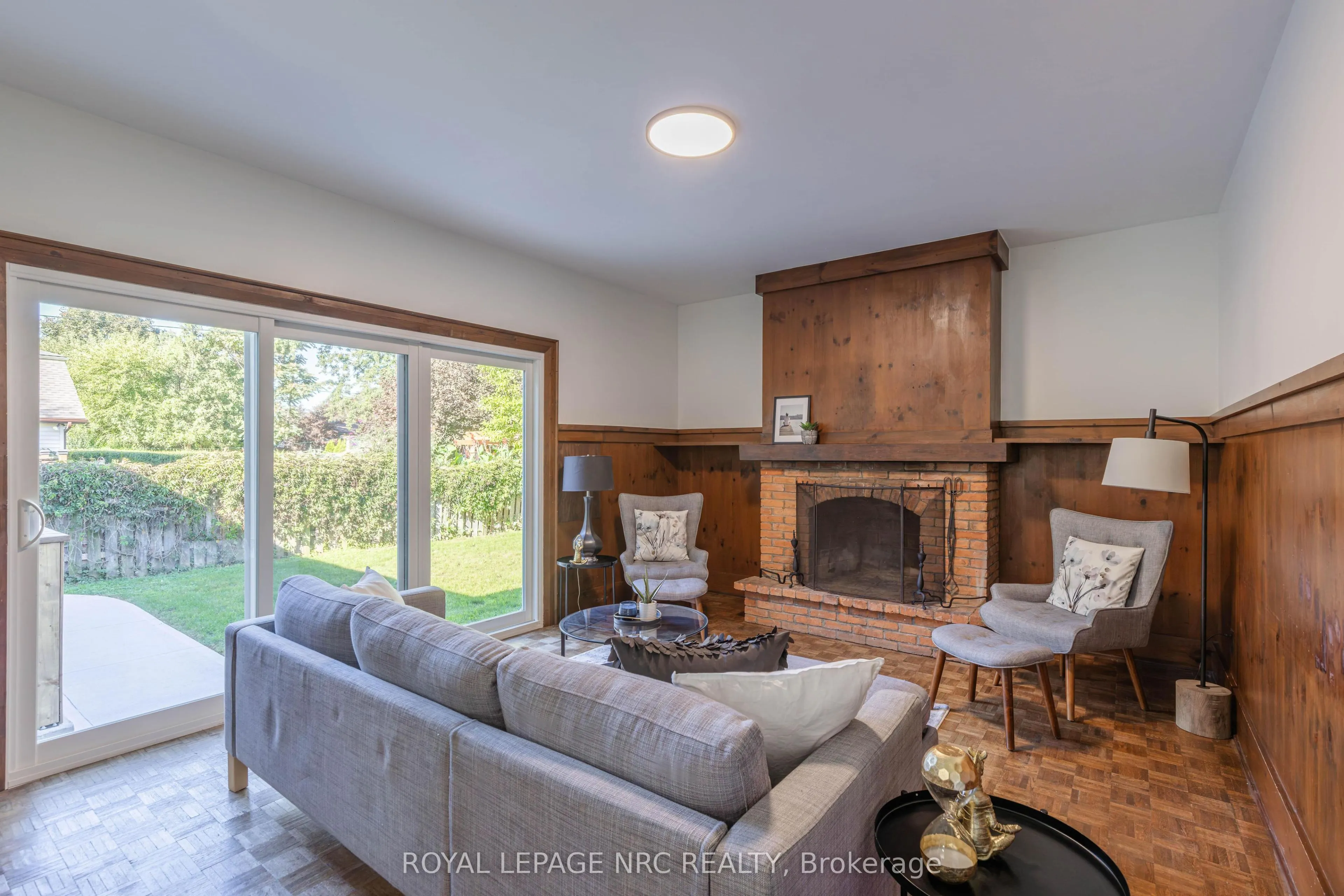 21 Silverdale Drive