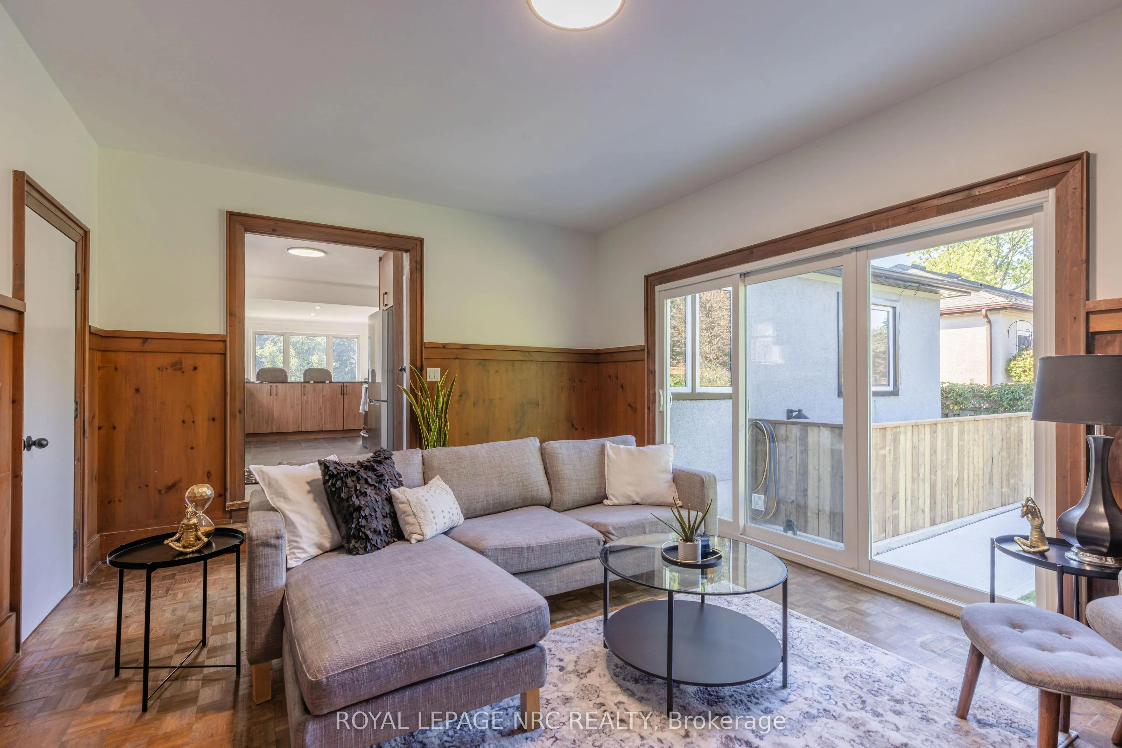 21 Silverdale Drive