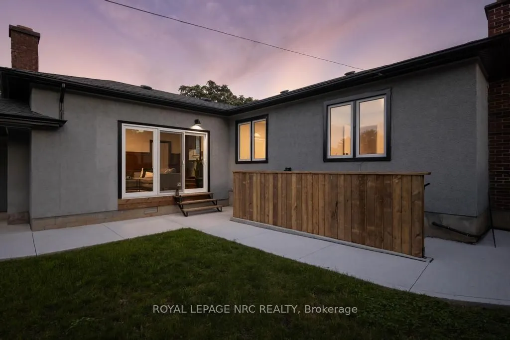 21 Silverdale Drive