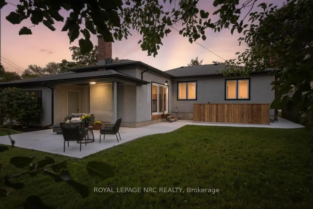 21 Silverdale Drive