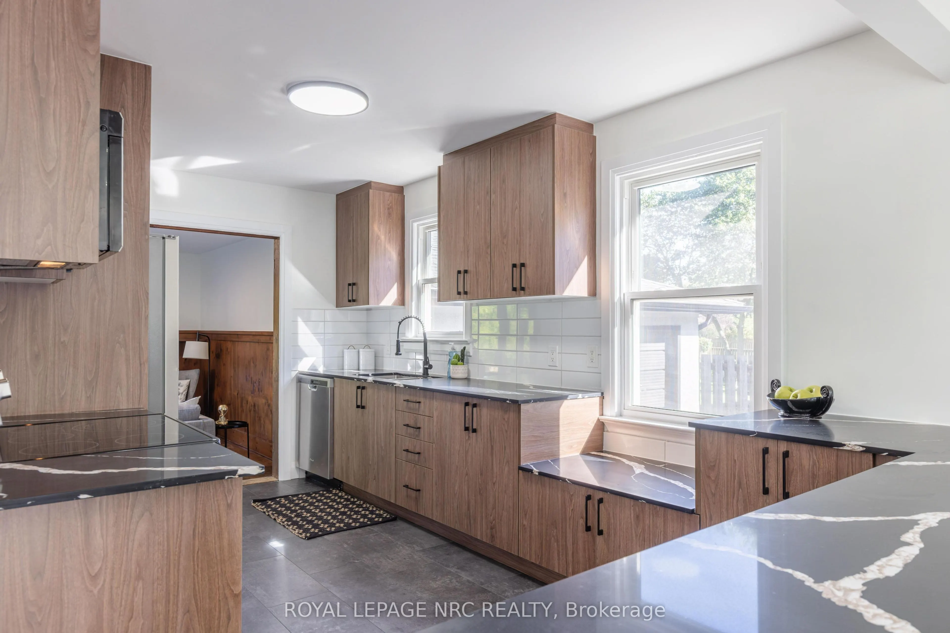 21 Silverdale Drive