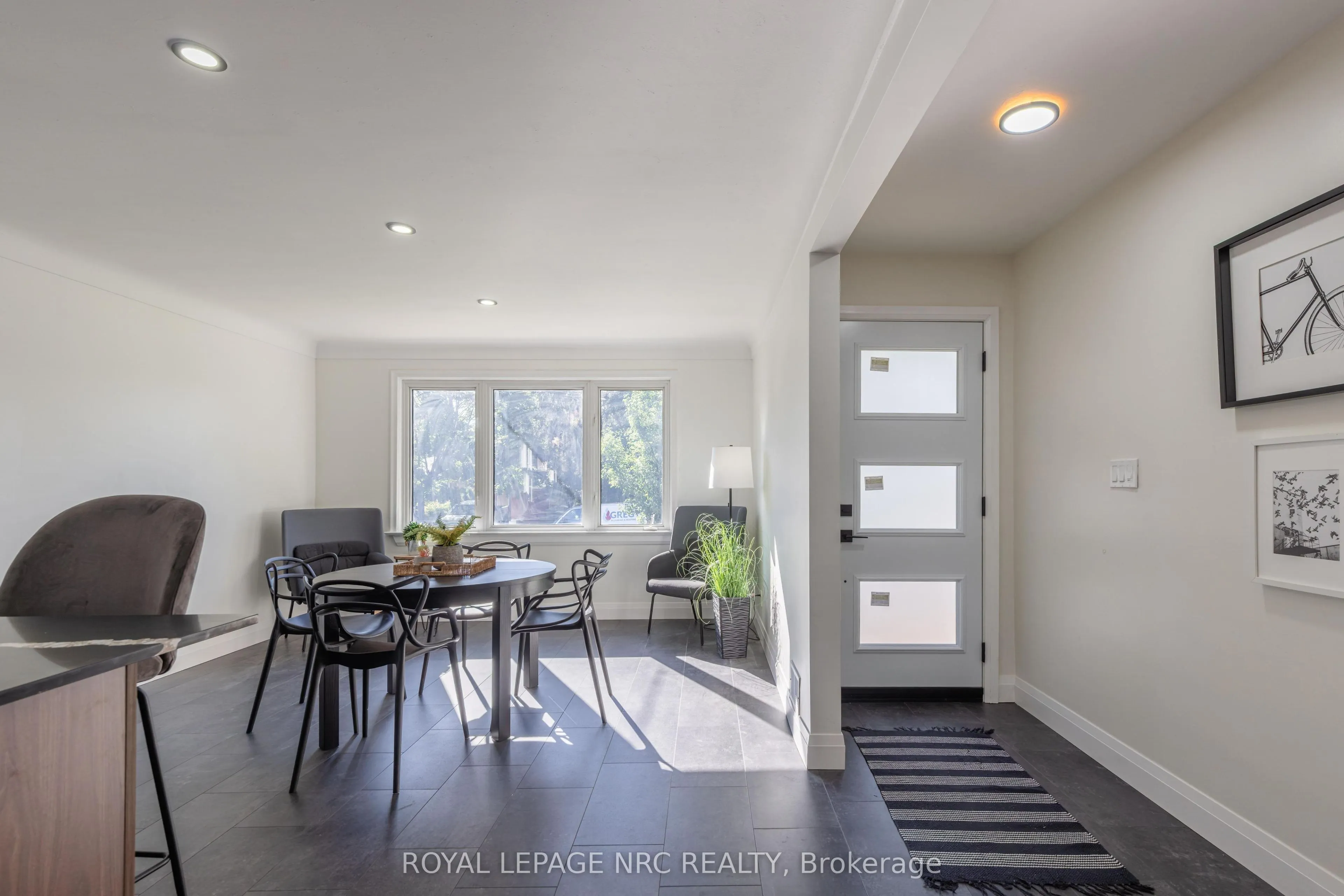 21 Silverdale Drive