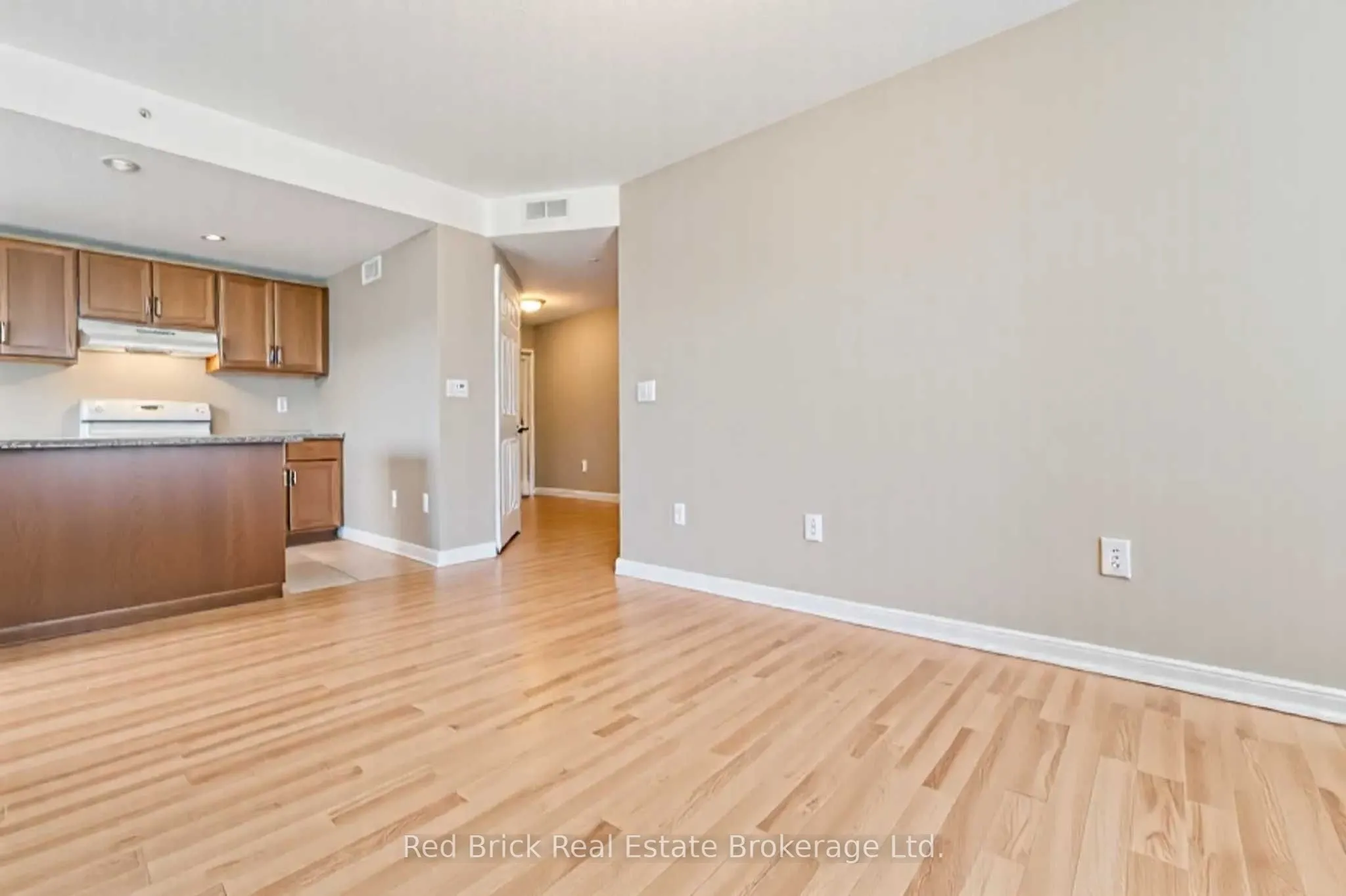 6492 Gerrie Road #207
