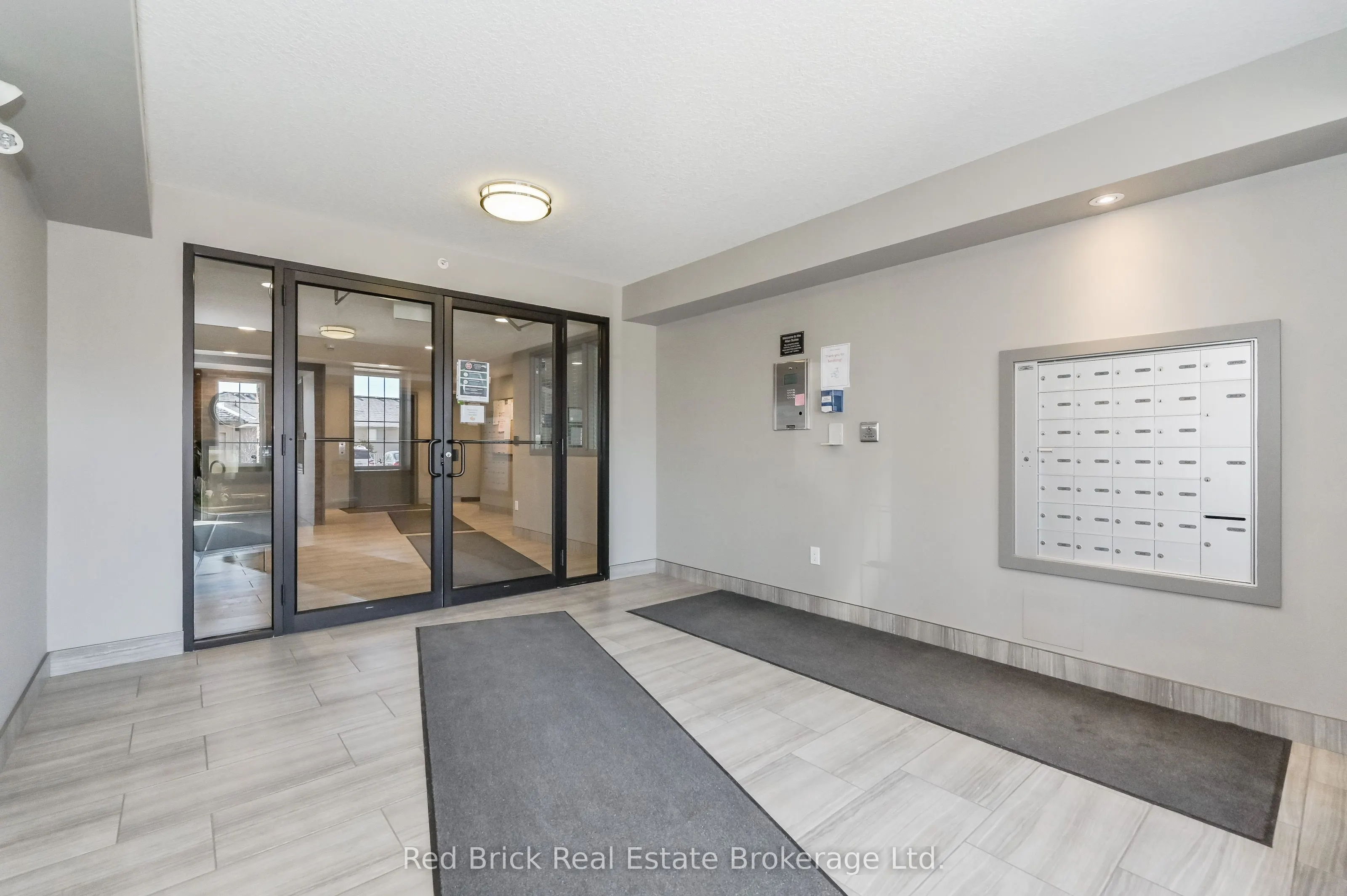 6492 Gerrie Road #207