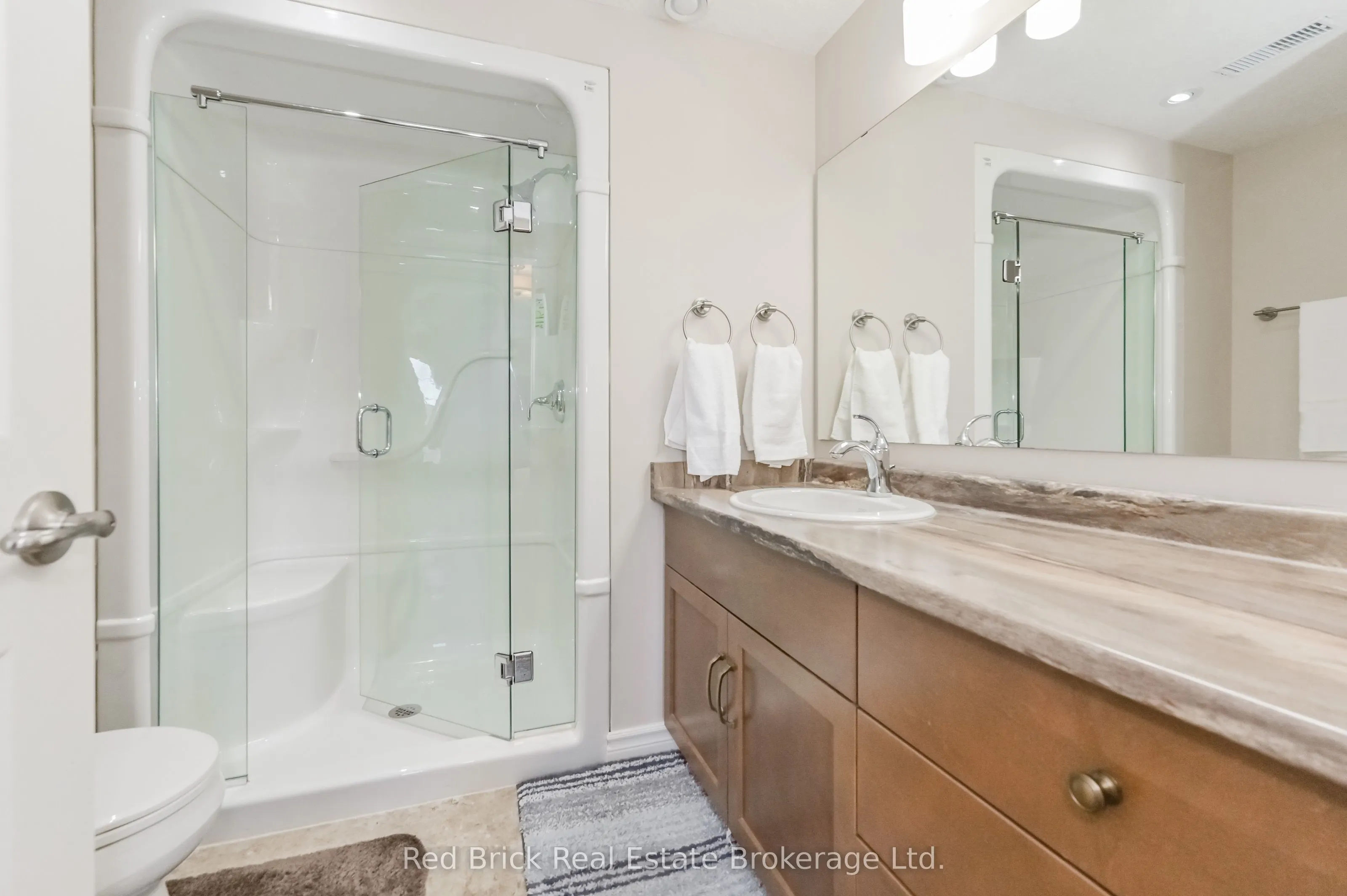 6492 Gerrie Road #207