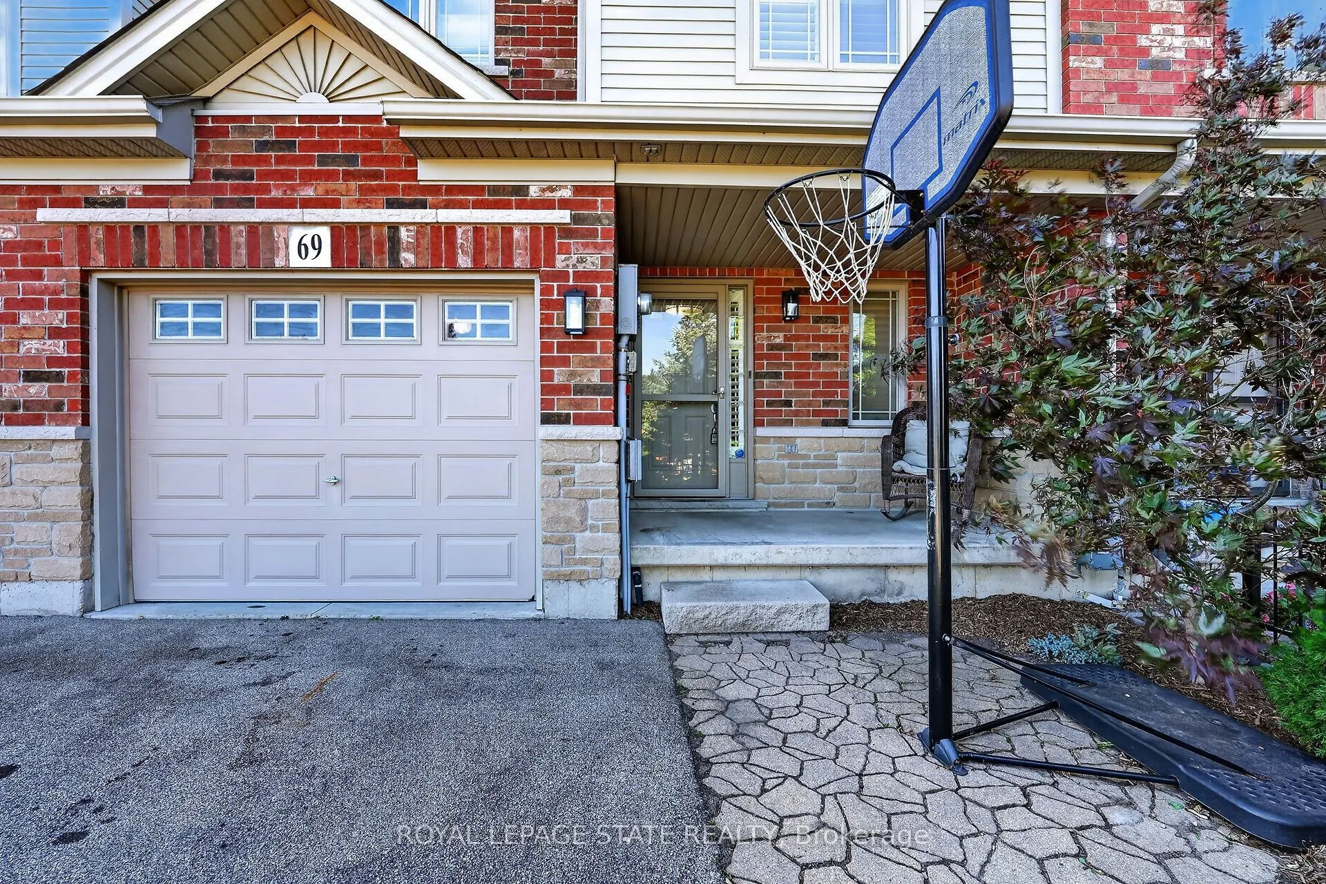 69 Sumner Crescent