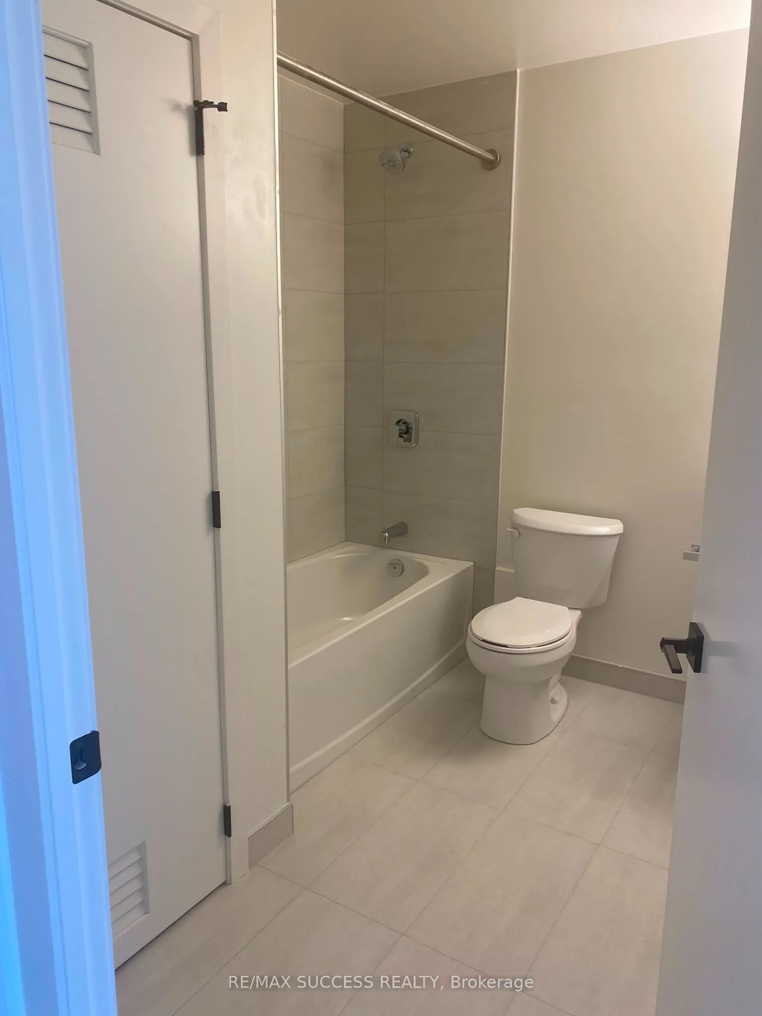 33 Erie Avenue #1203