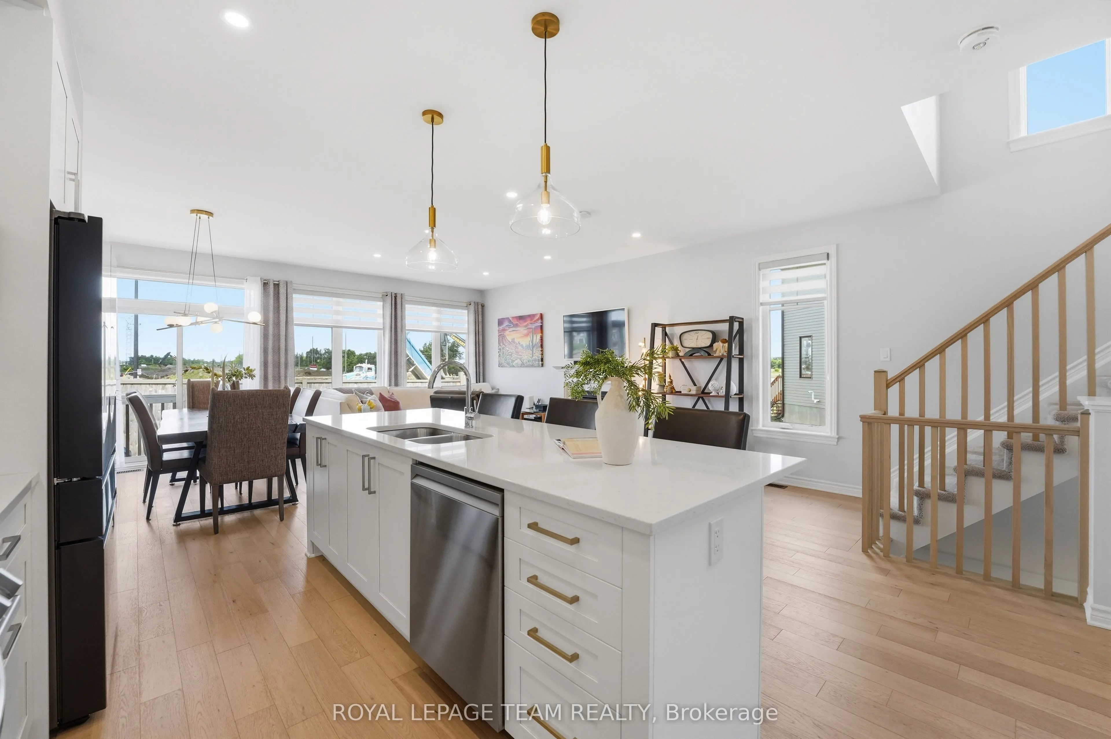 715 Maverick Crescent