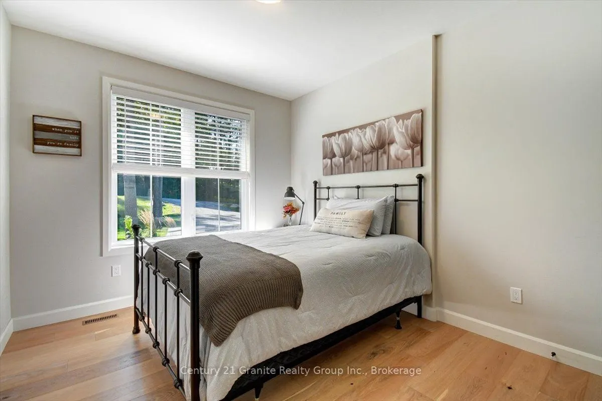 6 New pierce Drive
