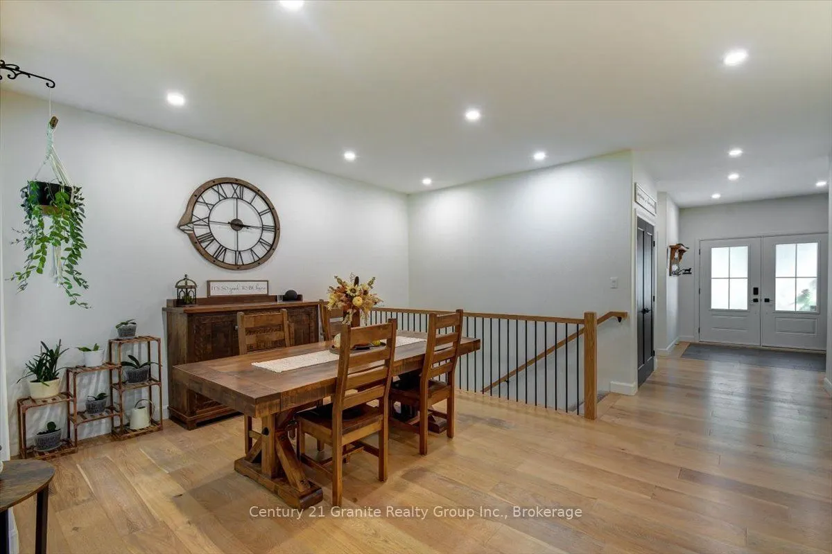 6 New pierce Drive