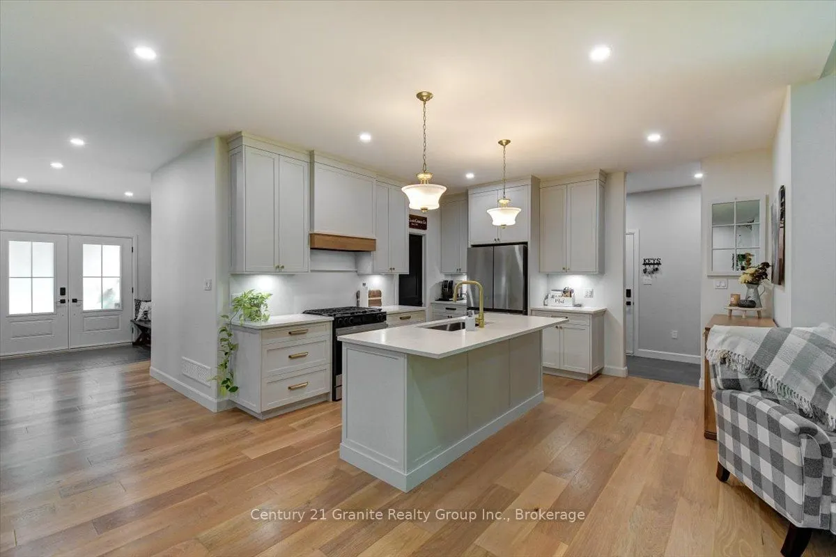 6 New pierce Drive