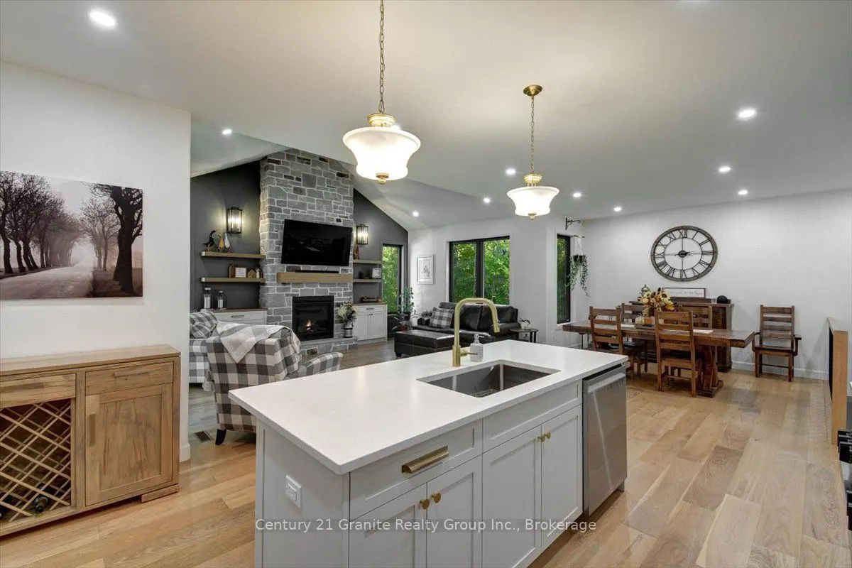 6 New pierce Drive