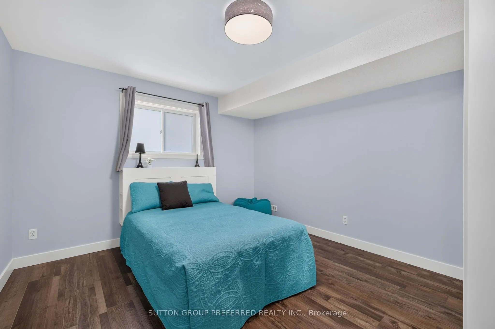 20 Turnberry Drive
