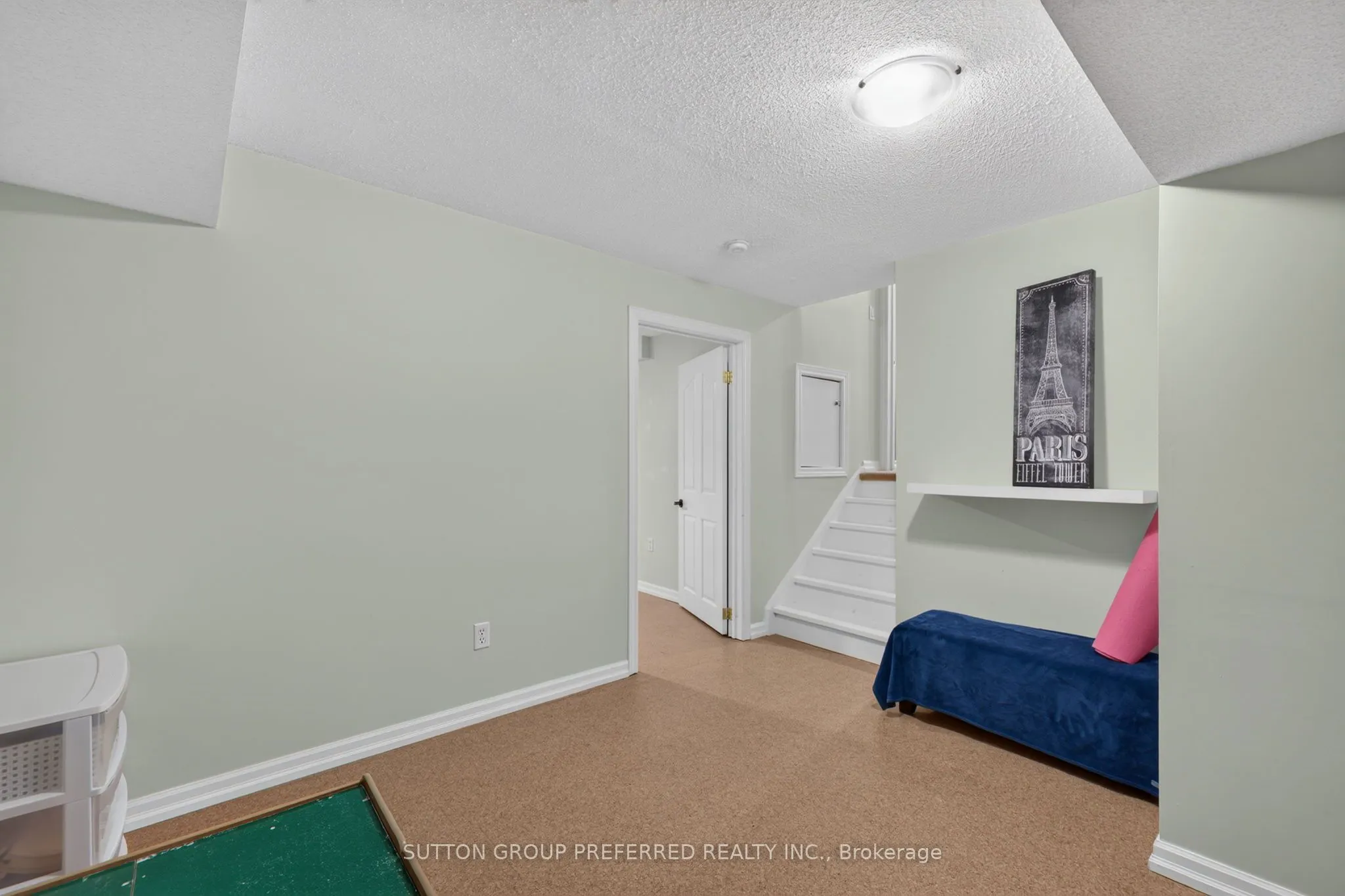 20 Turnberry Drive