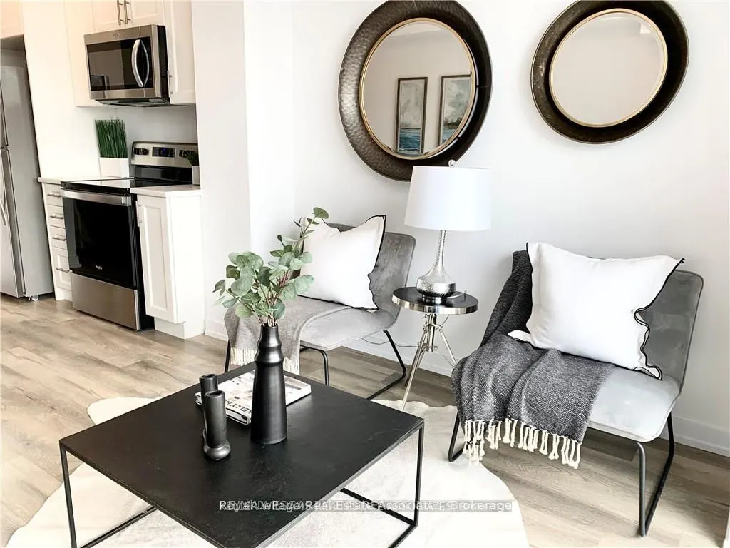 460 Dundas Street E #215