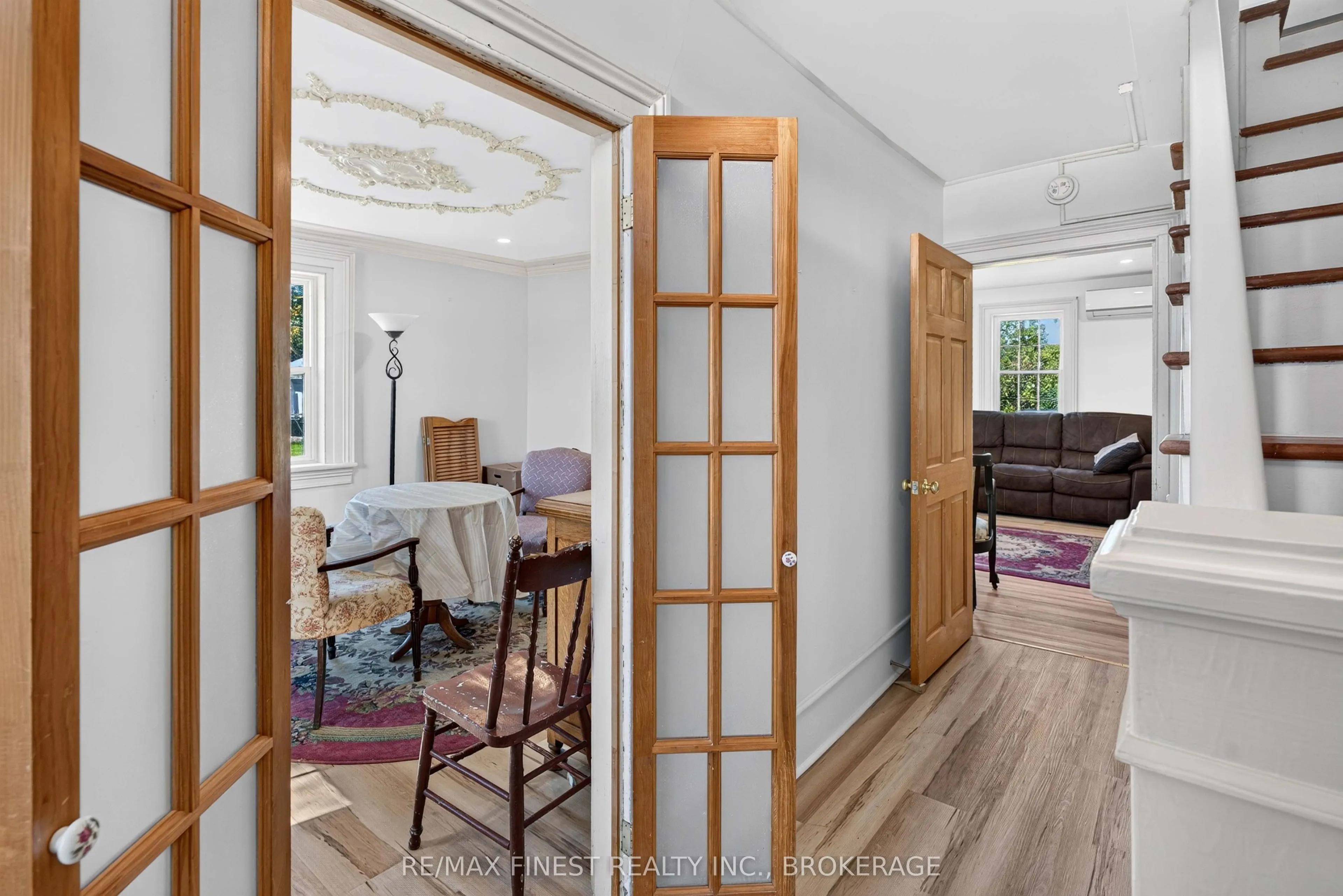 1069 SUNNYSIDE Road