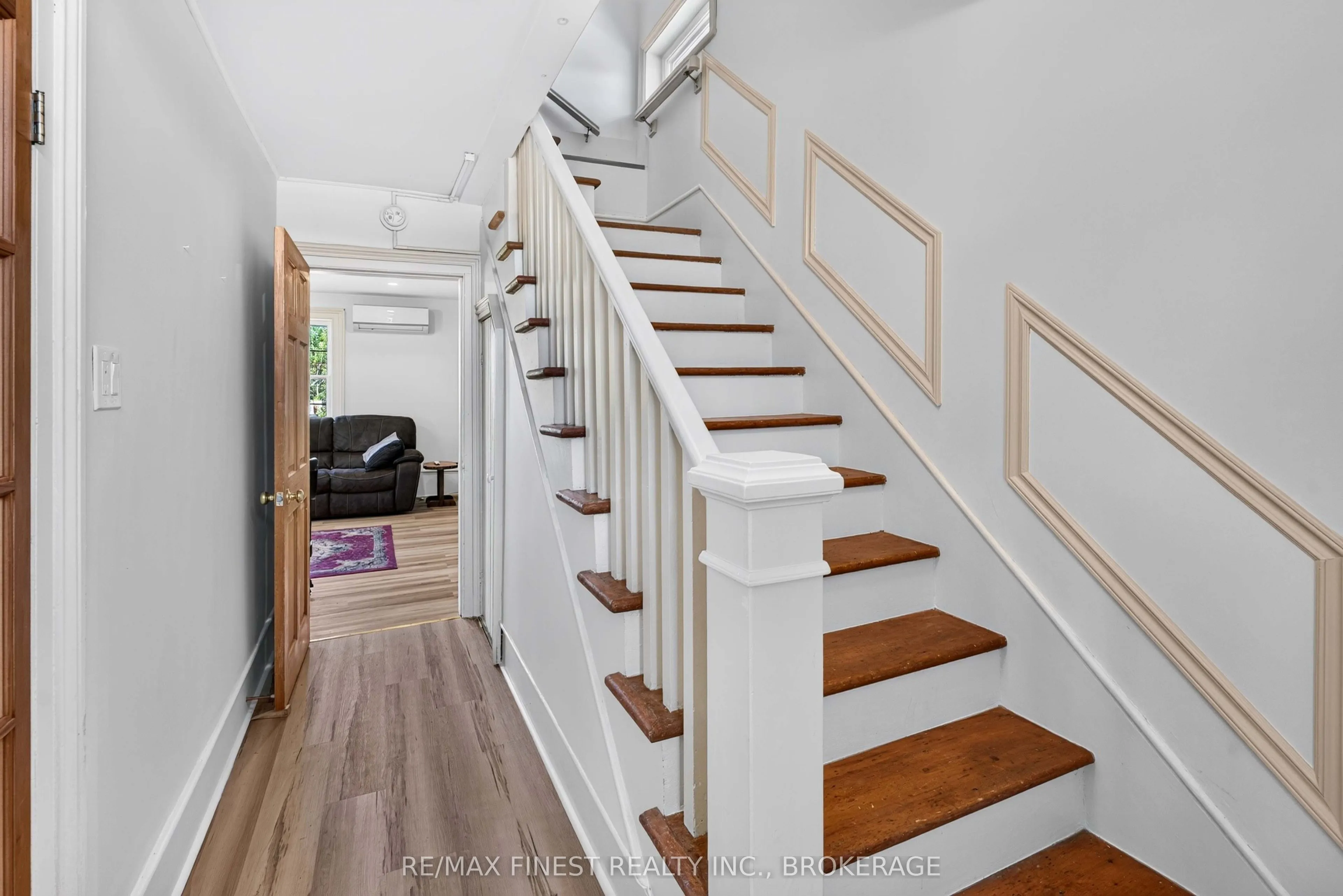 1069 SUNNYSIDE Road