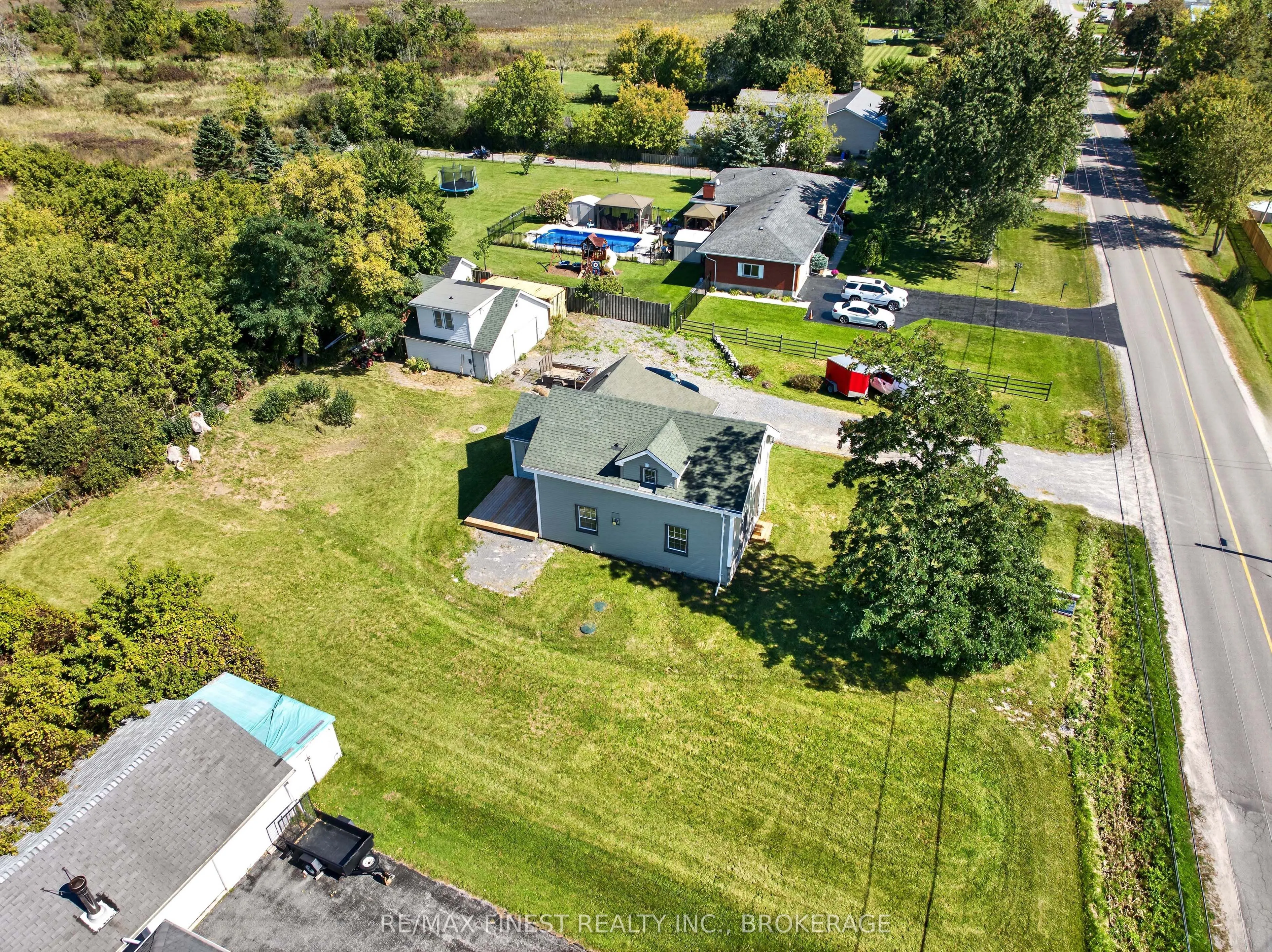 1069 SUNNYSIDE Road