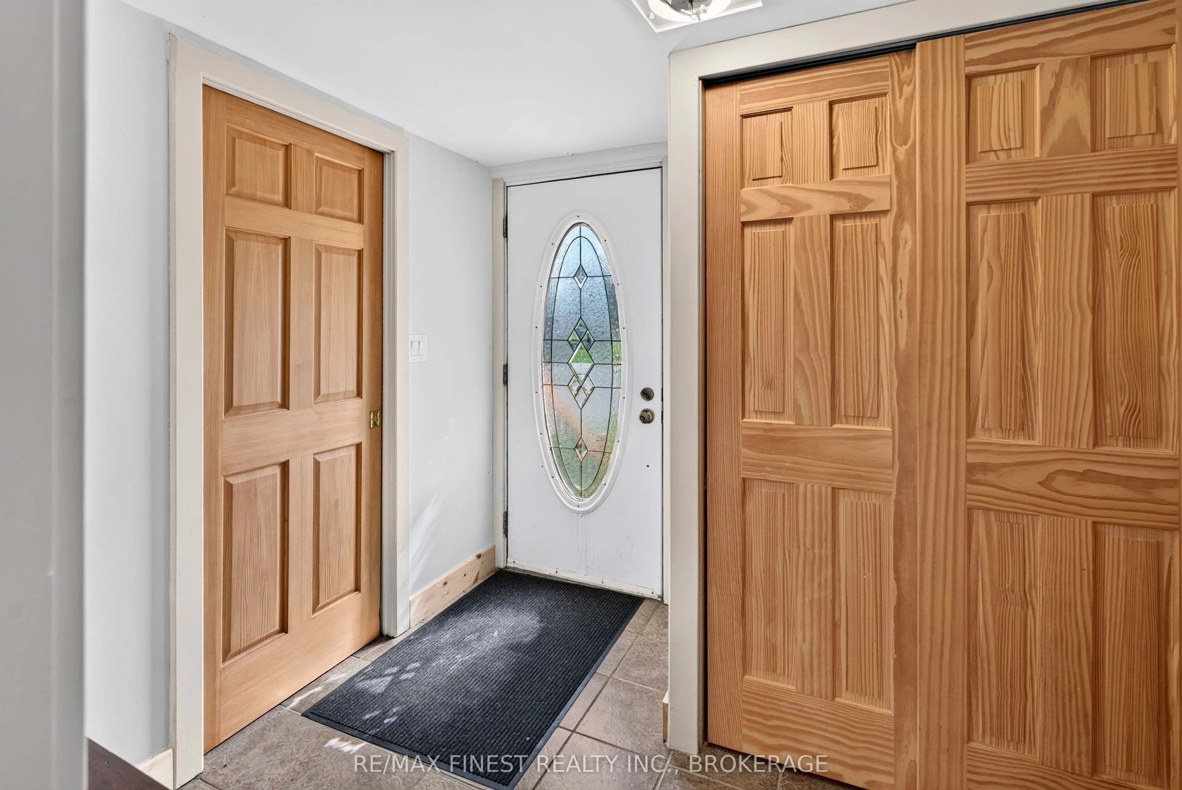 1069 SUNNYSIDE Road