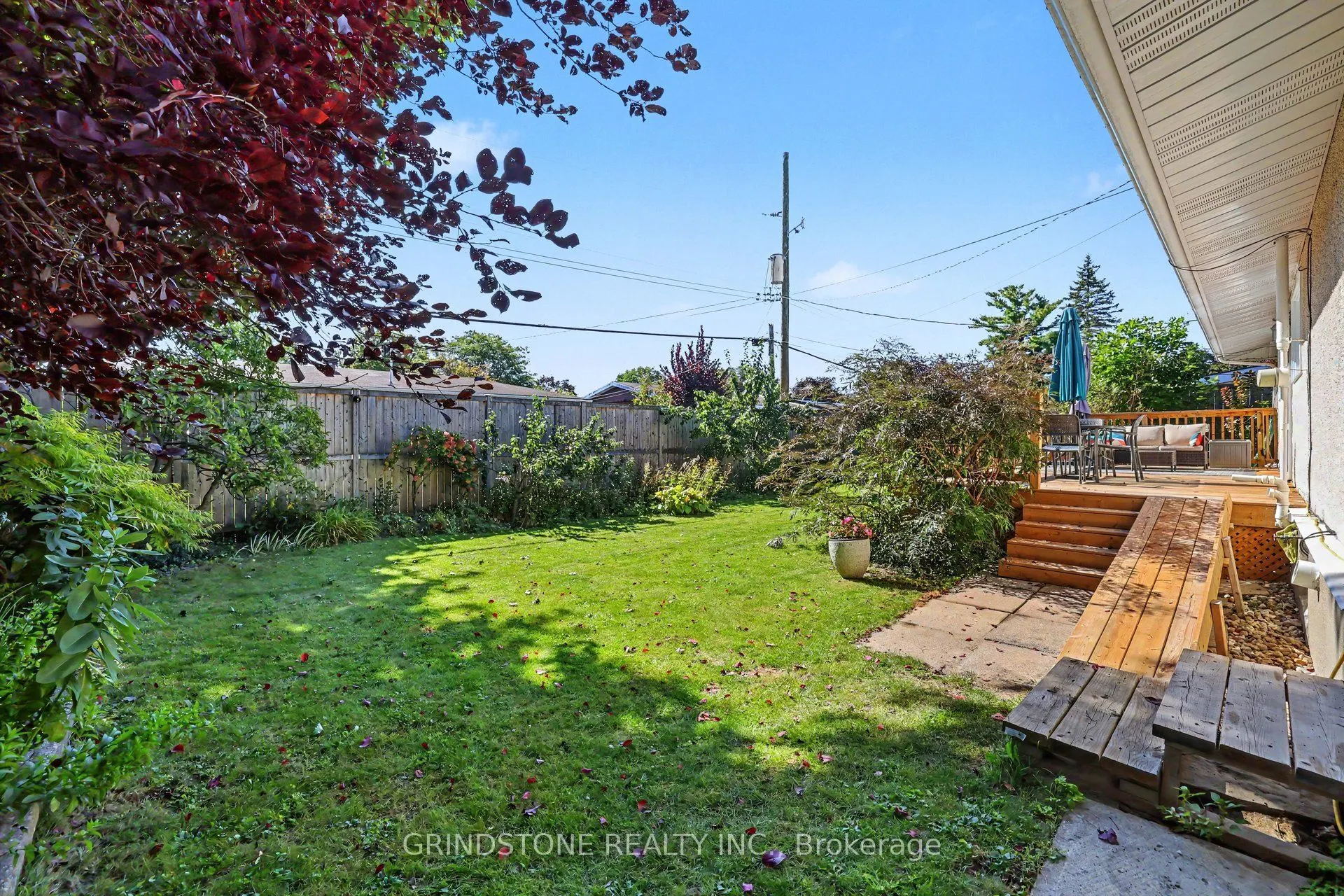22 Bowmoor Avenue