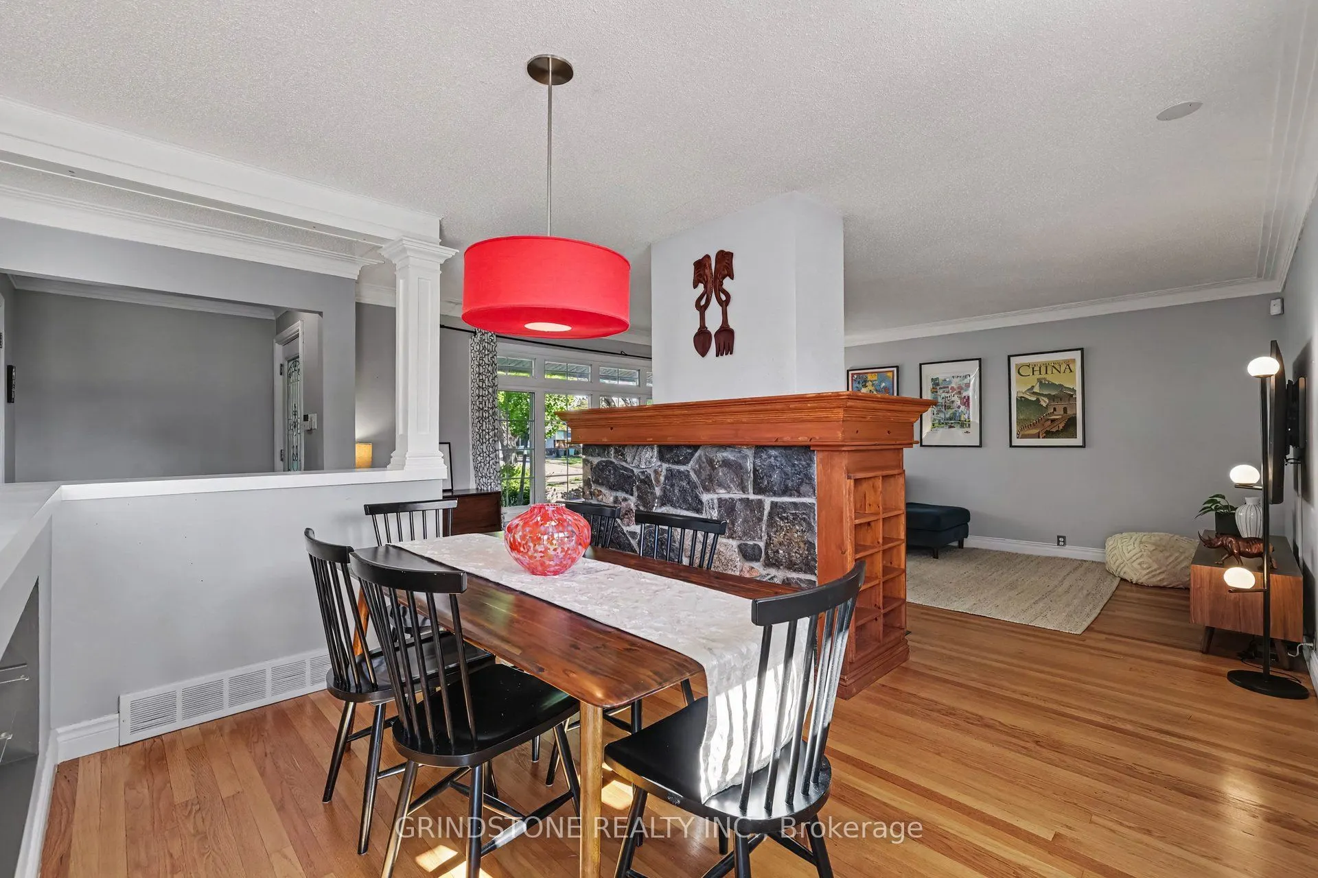22 Bowmoor Avenue