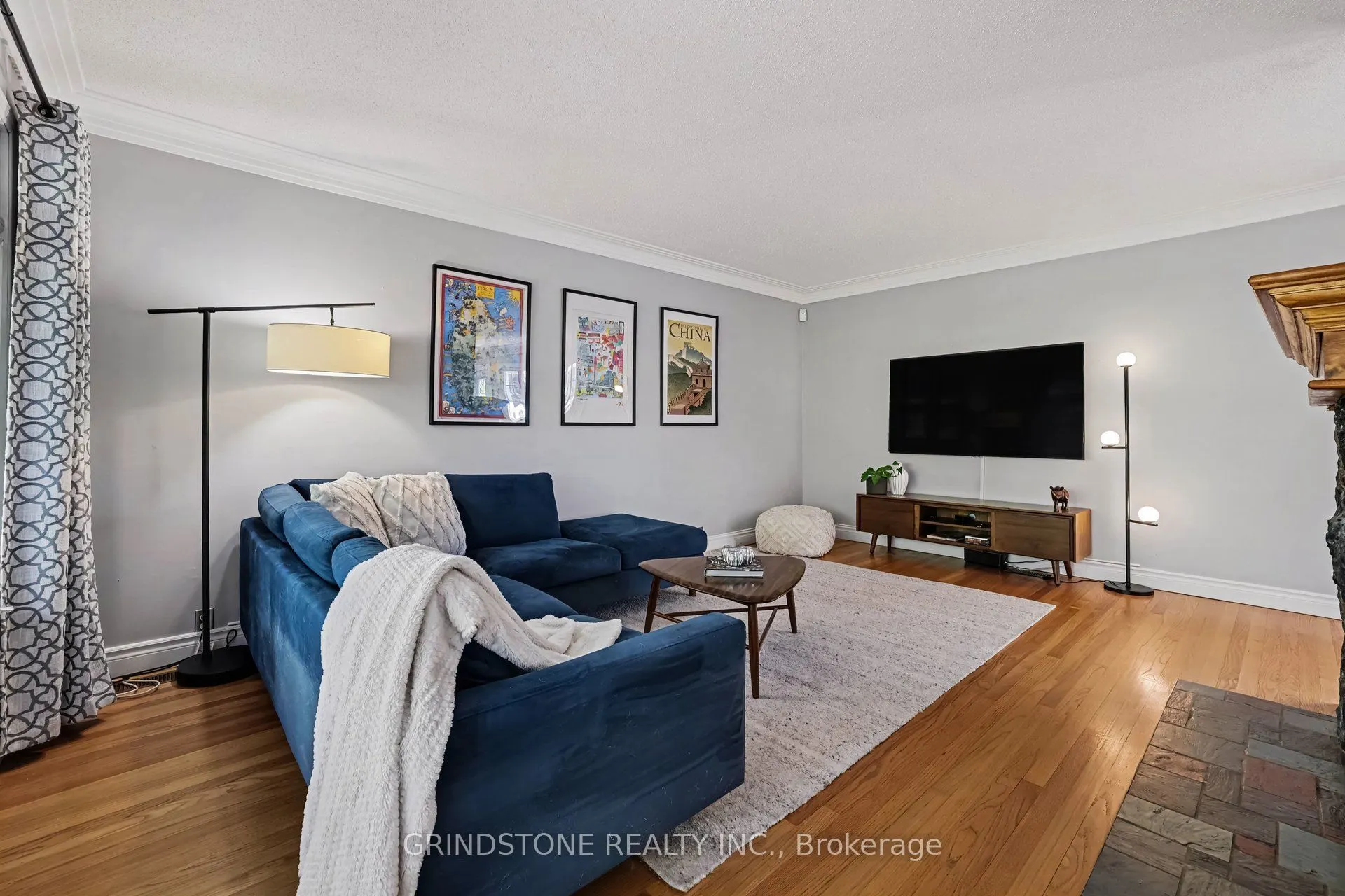 22 Bowmoor Avenue