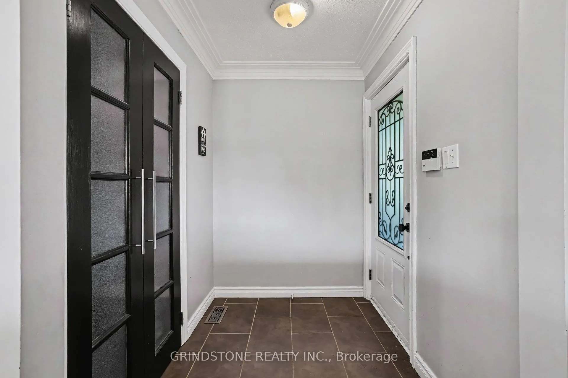 22 Bowmoor Avenue