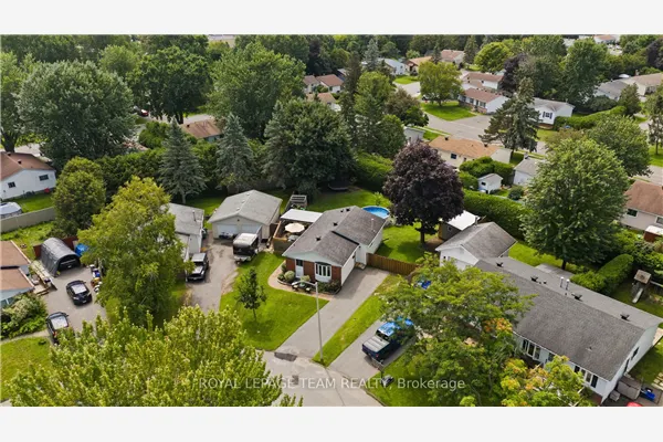 27 Ballantrae Way