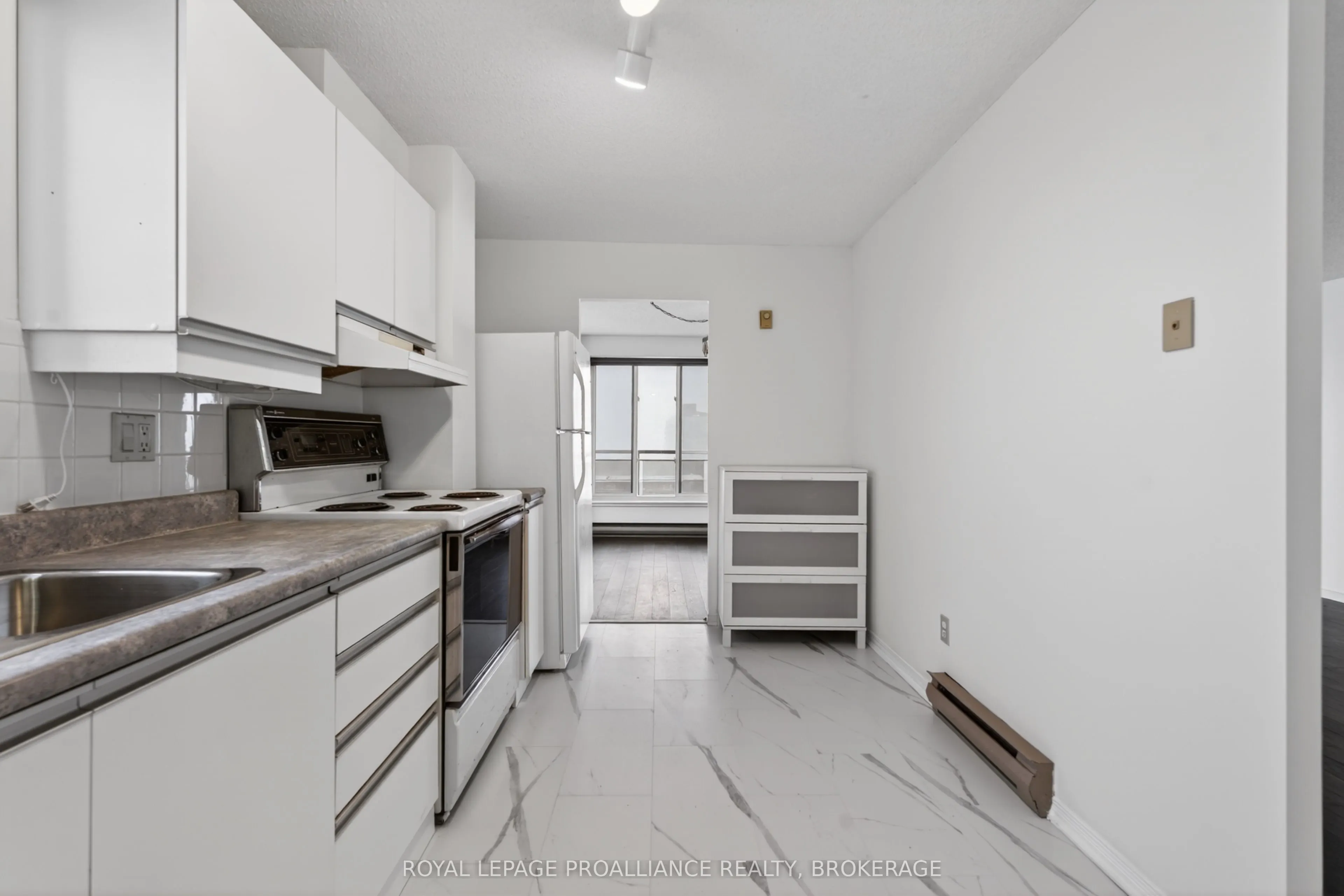 257 Bath Road #1006