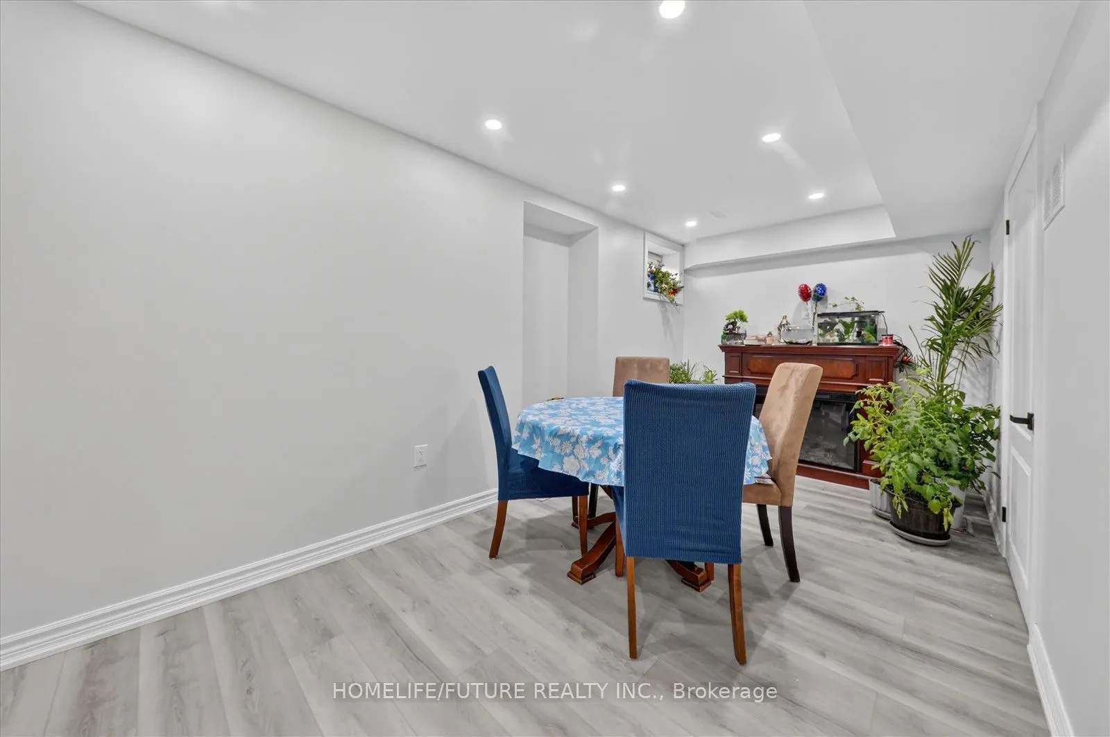 14 Lamb Avenue