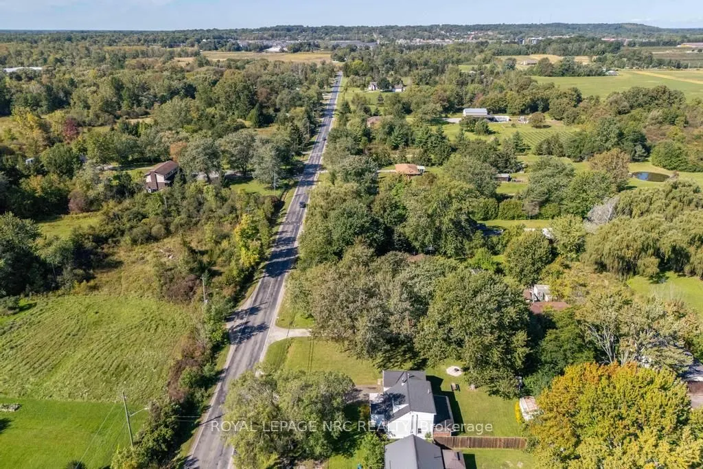 2414 Port Robinson Road