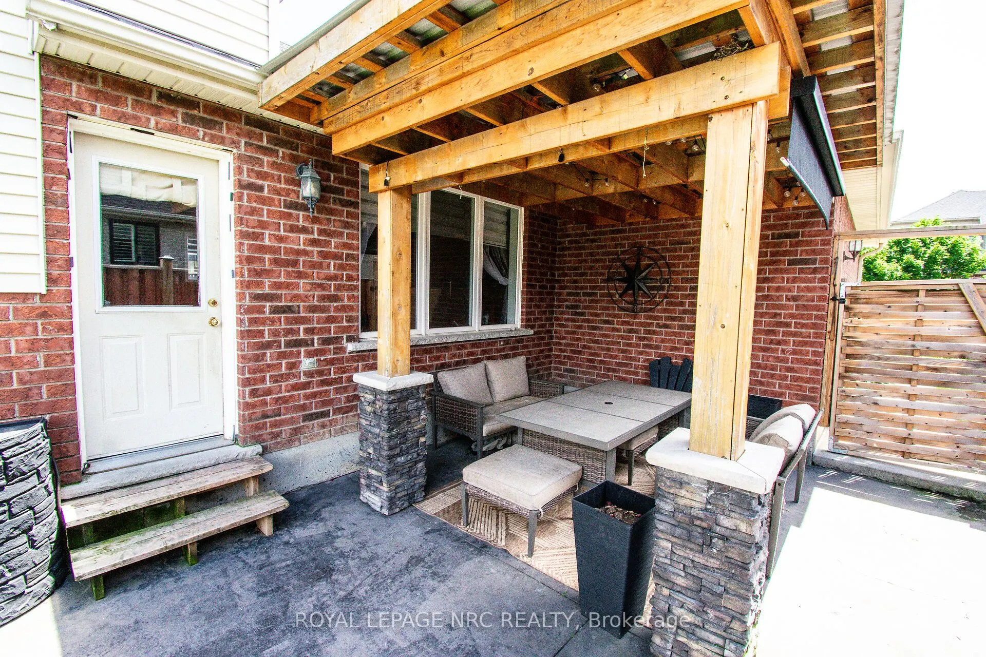 15 Arlene Street