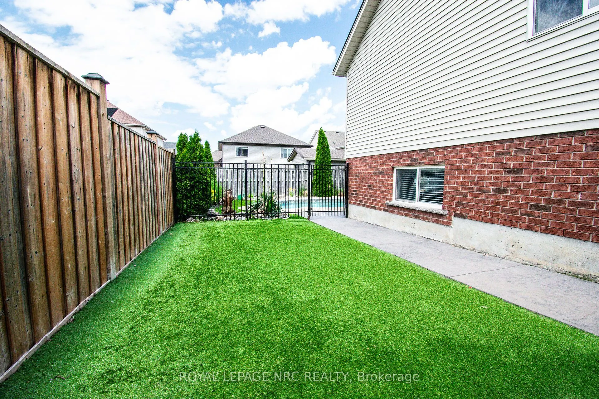 15 Arlene Street