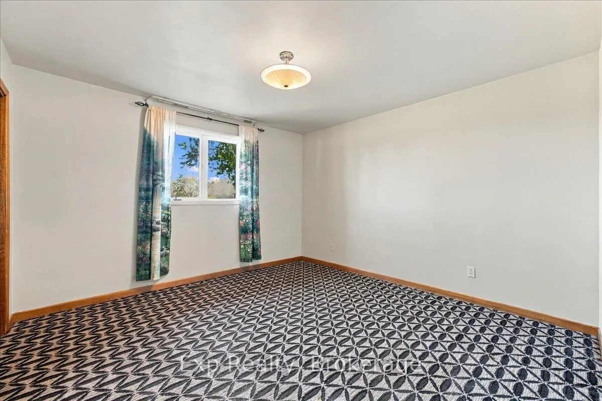 863 Wedgewood Court