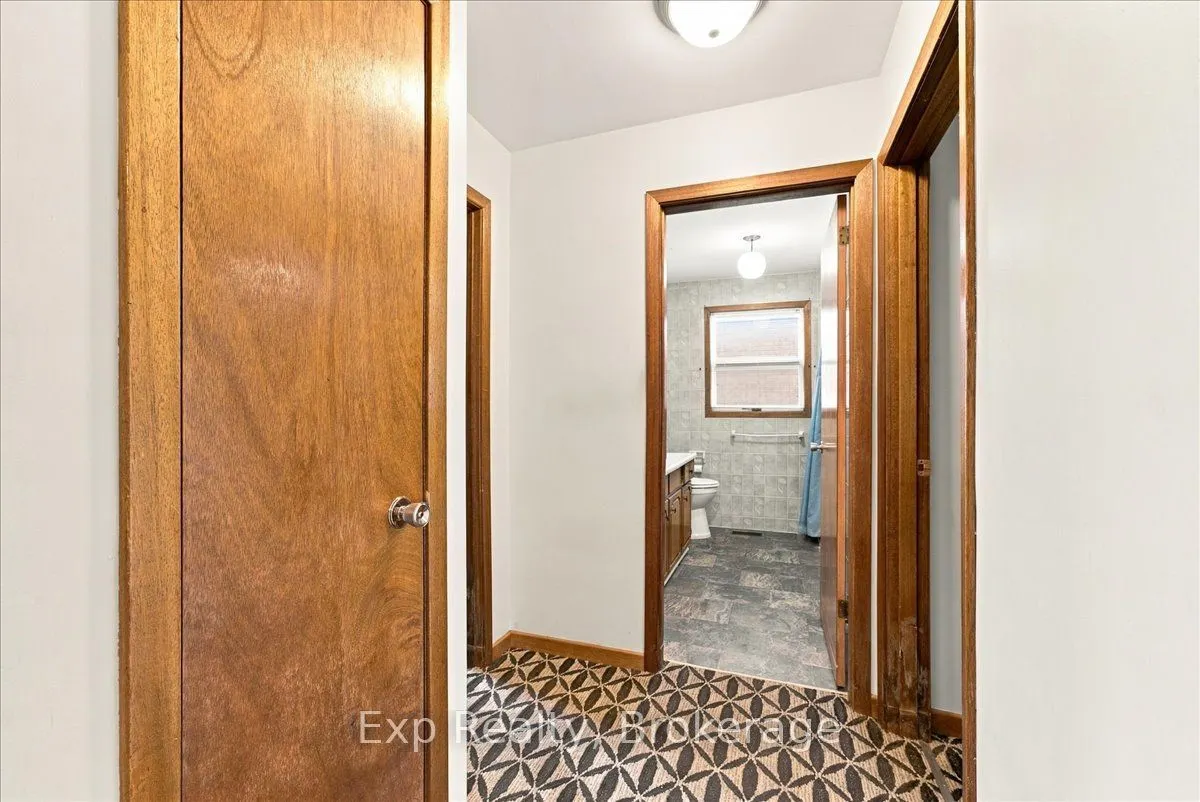863 Wedgewood Court