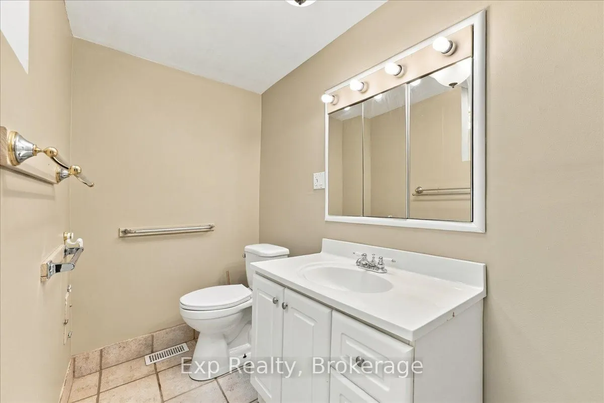 863 Wedgewood Court