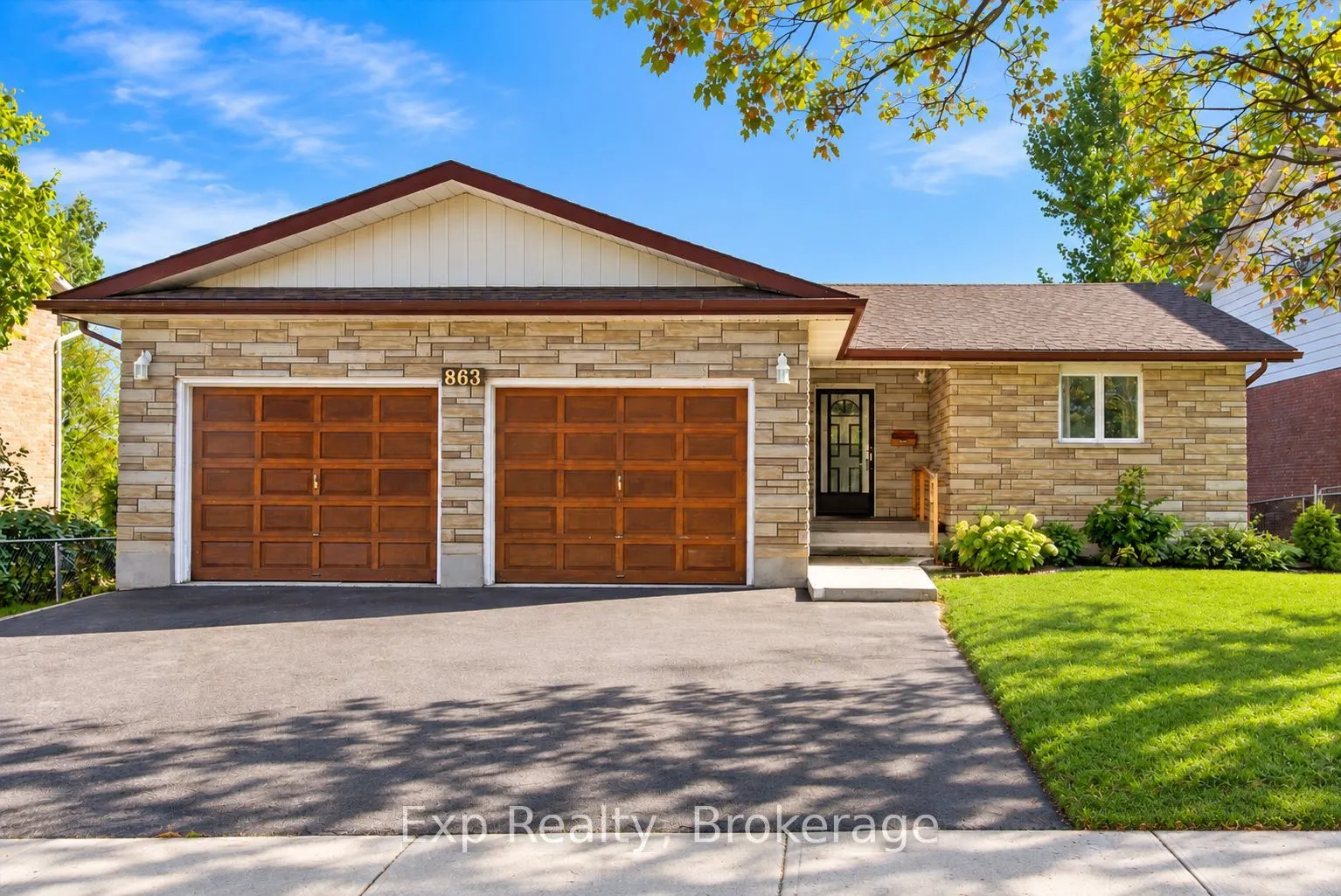 863 Wedgewood Court