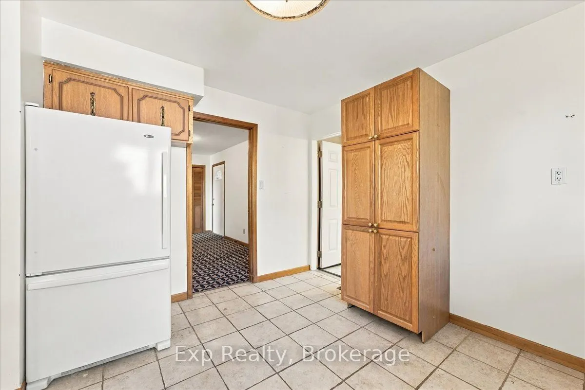 863 Wedgewood Court
