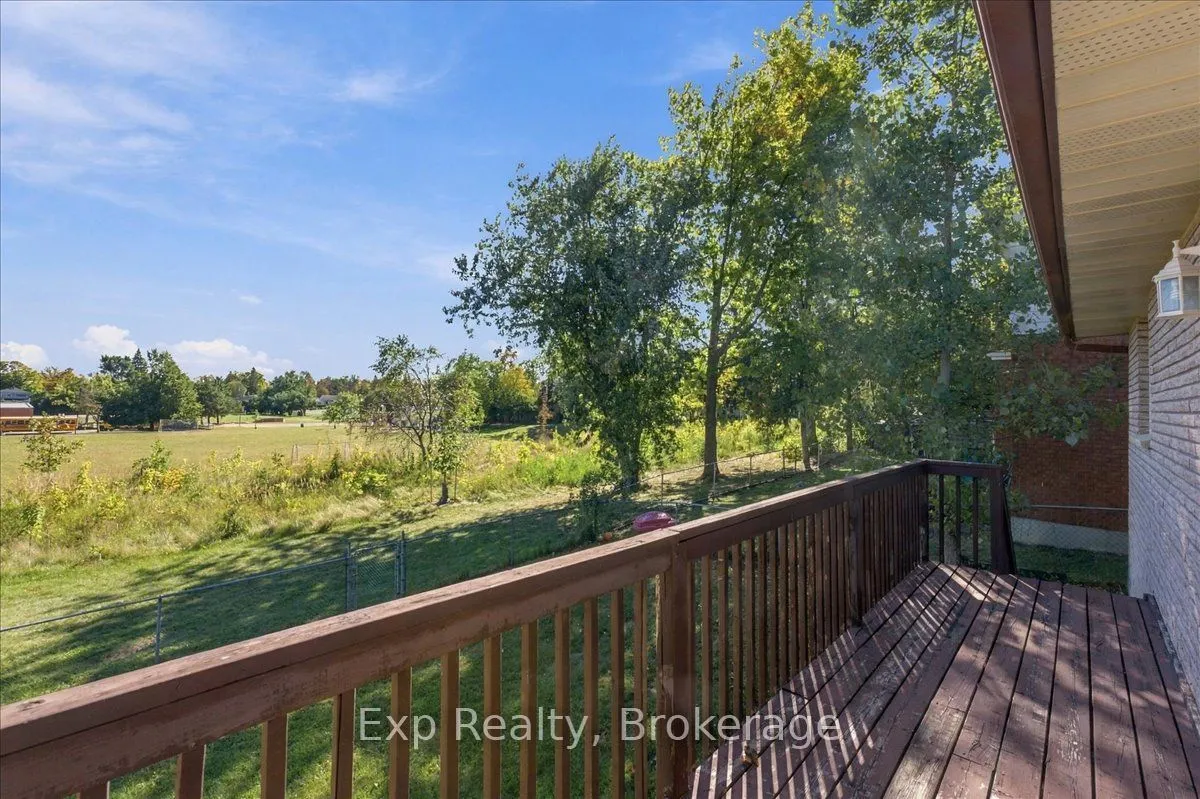 863 Wedgewood Court