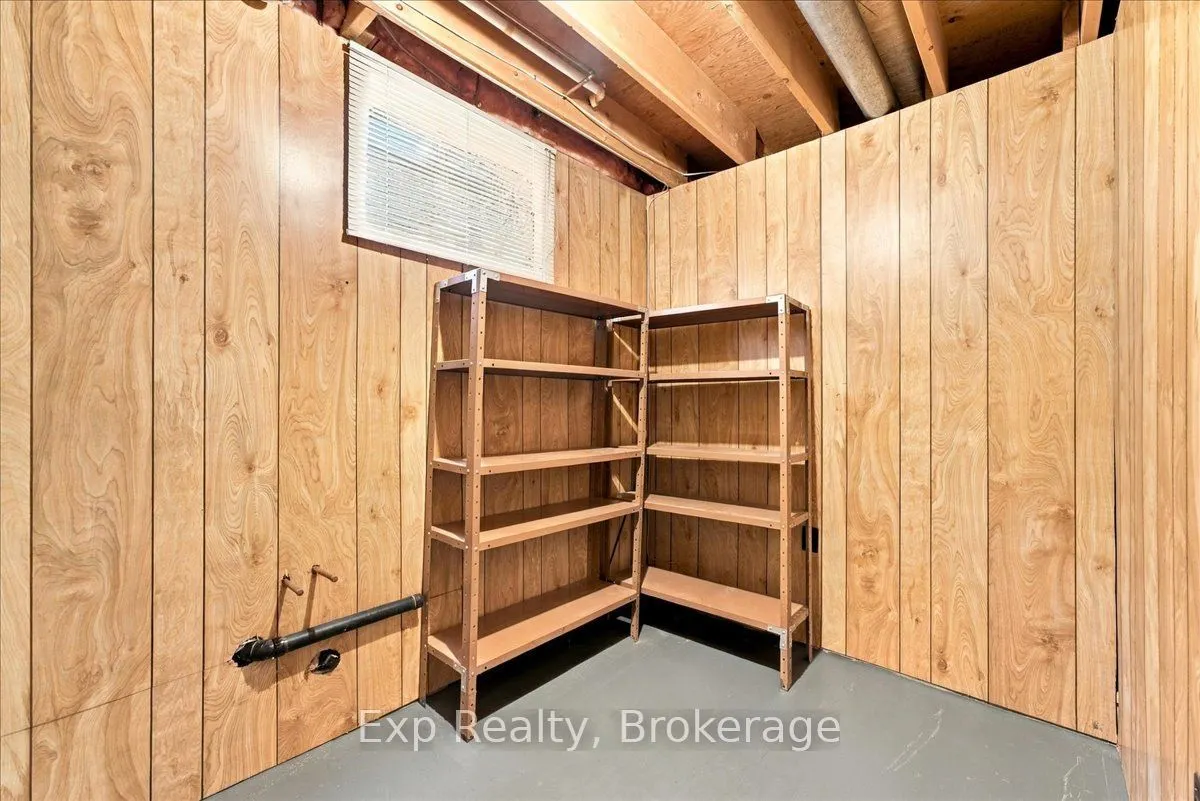 863 Wedgewood Court