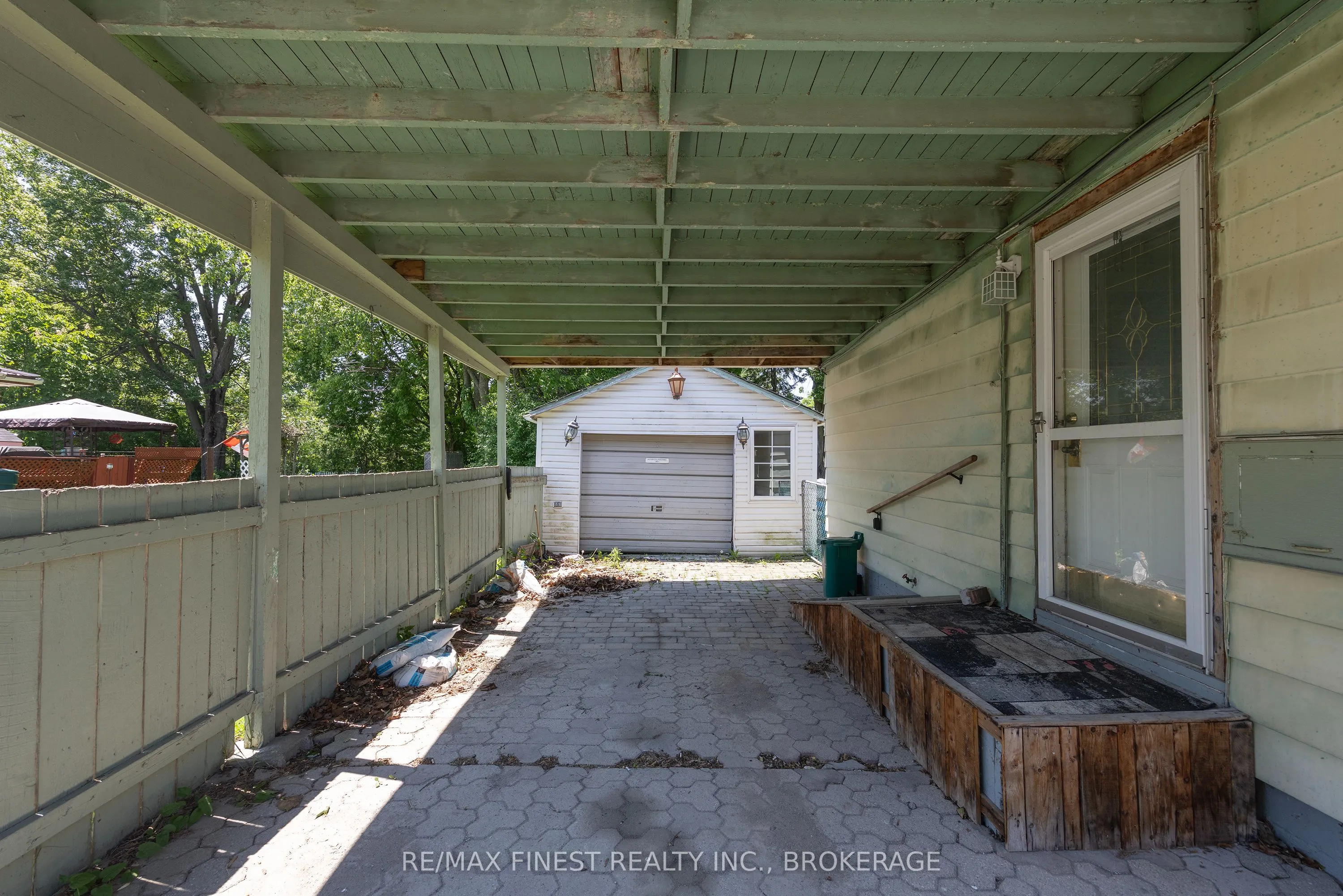 734 Portsmouth Avenue
