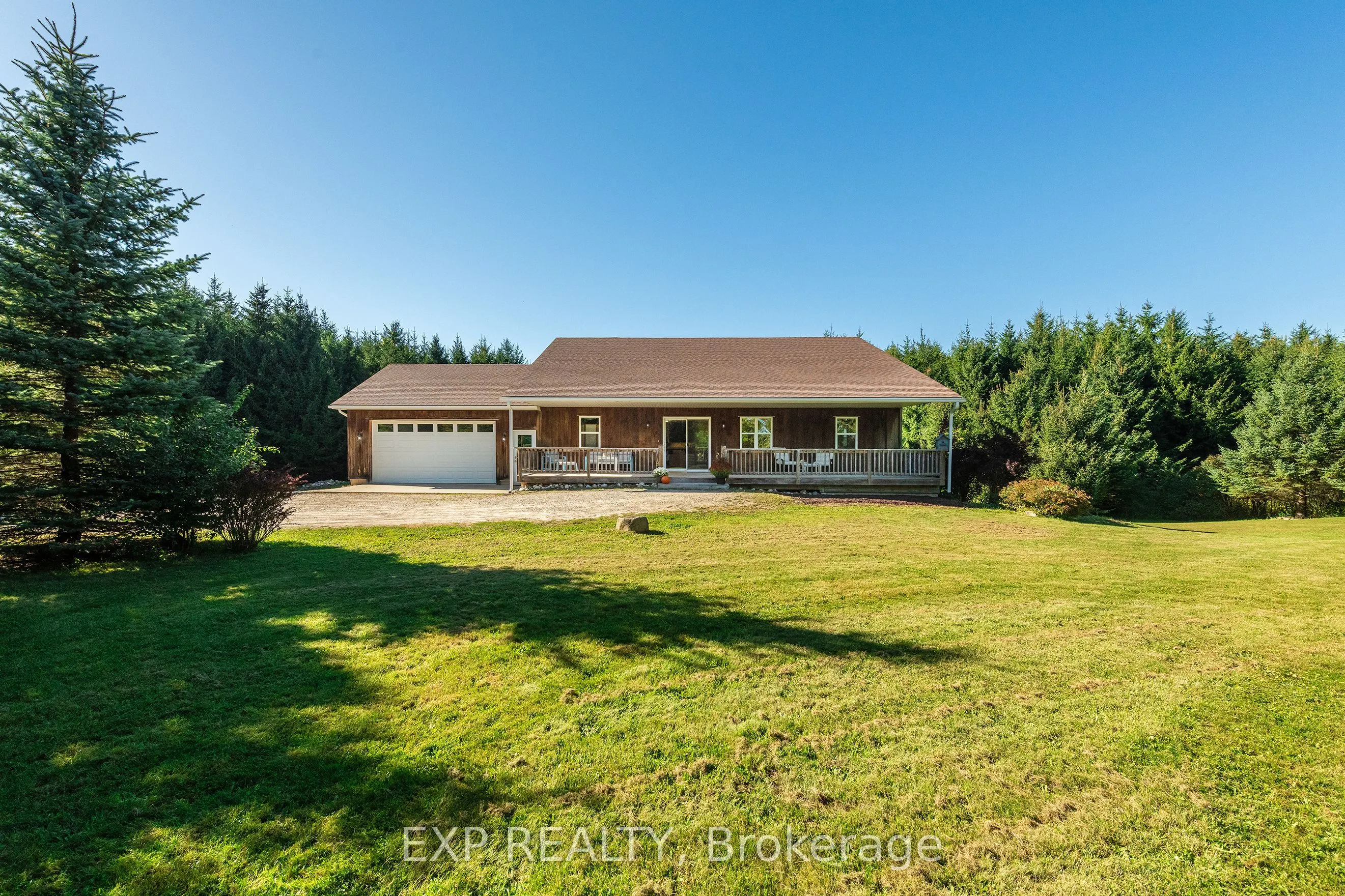 625421 15 Side Road