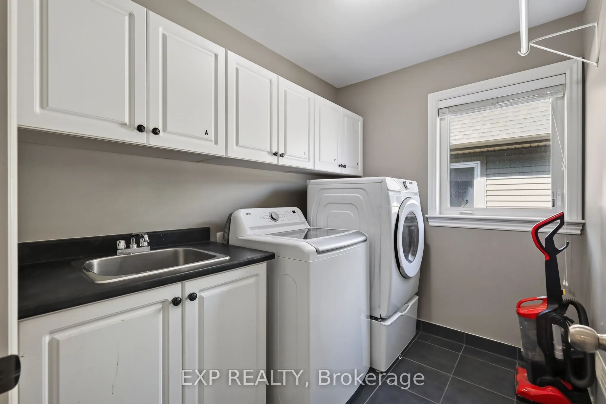 632 Willowmere Way