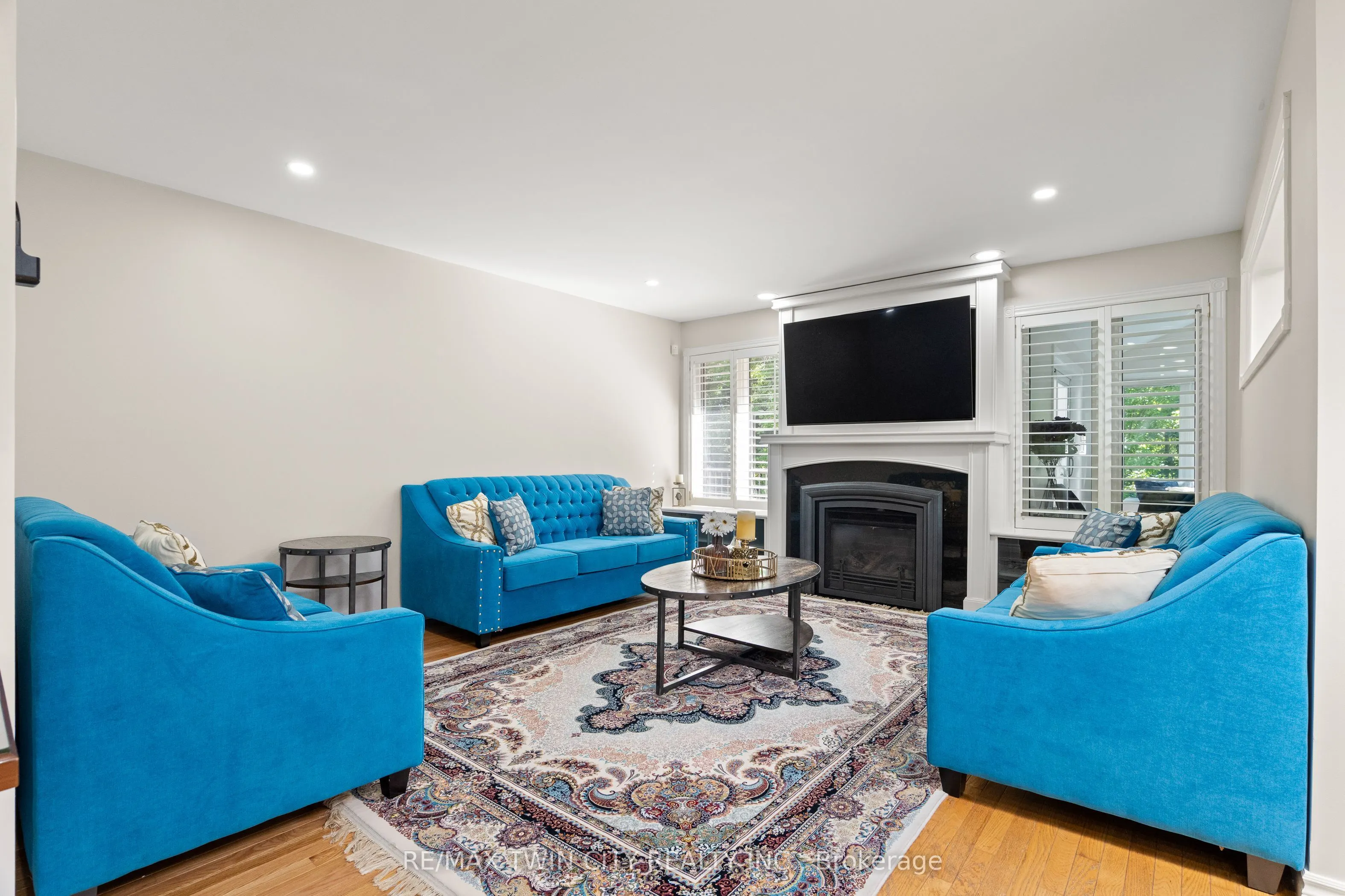 648 Bayhampton Crescent