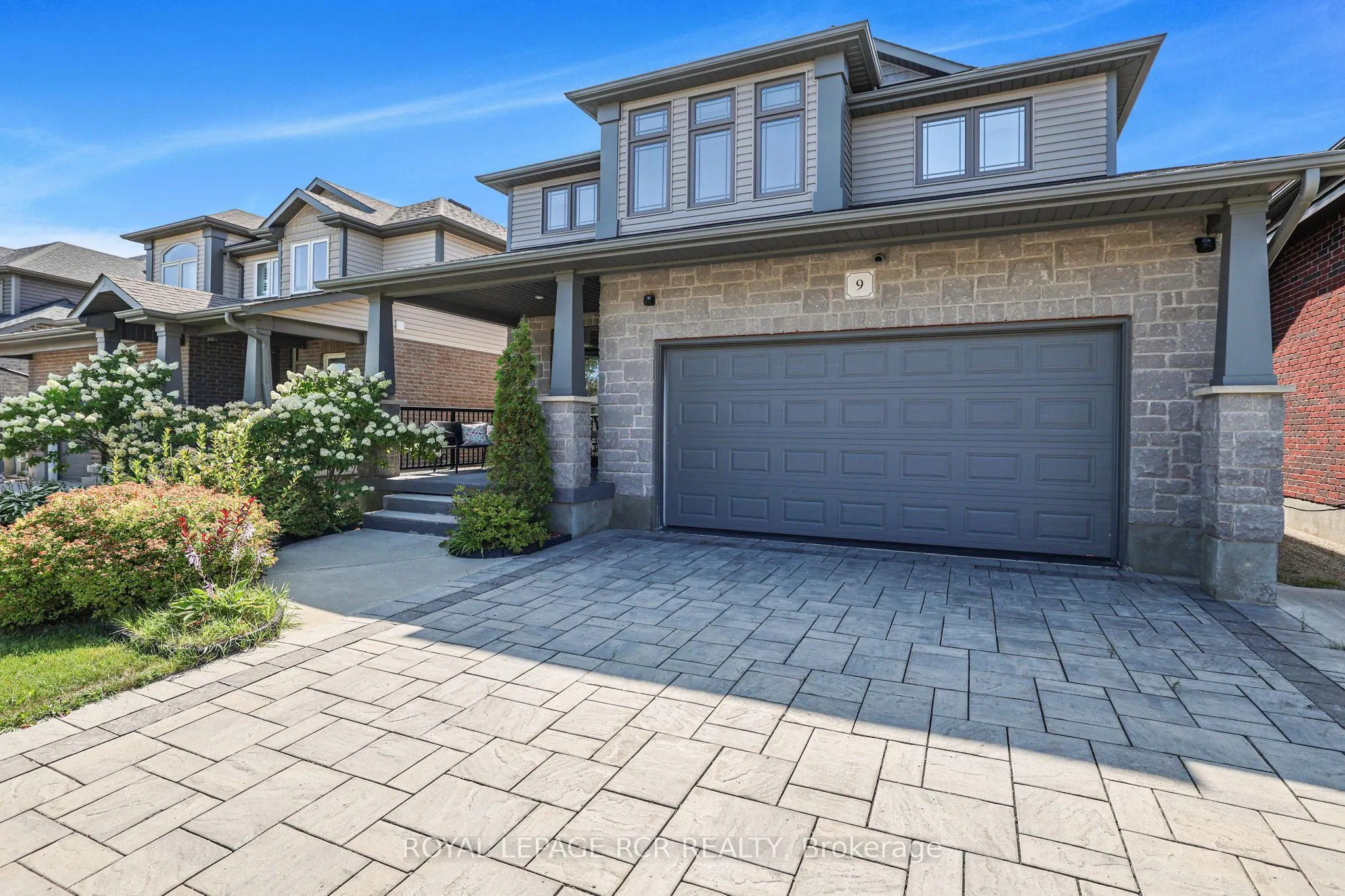 9 Mcintyre Lane