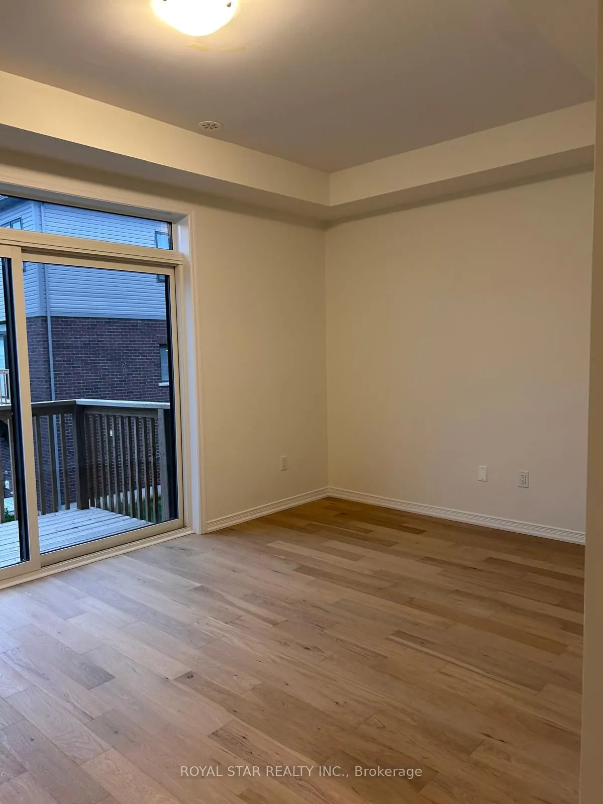 8 Baskett Street