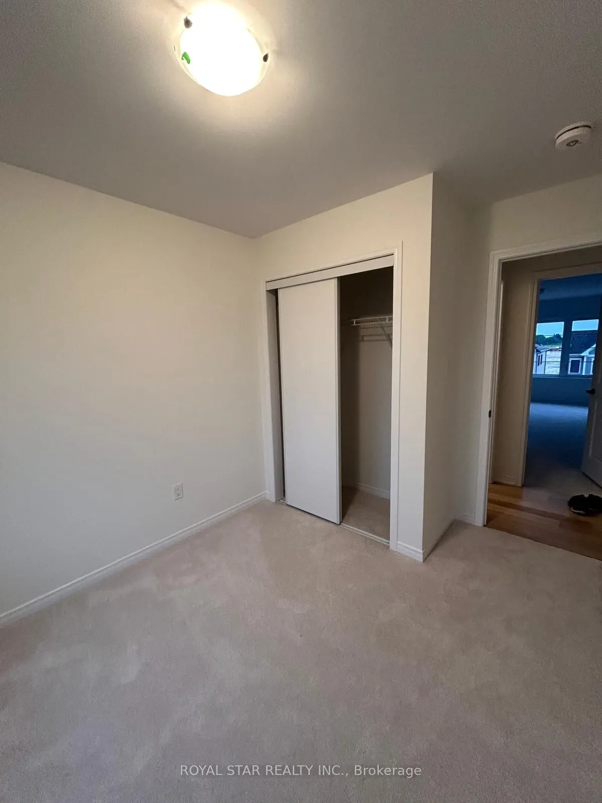 8 Baskett Street